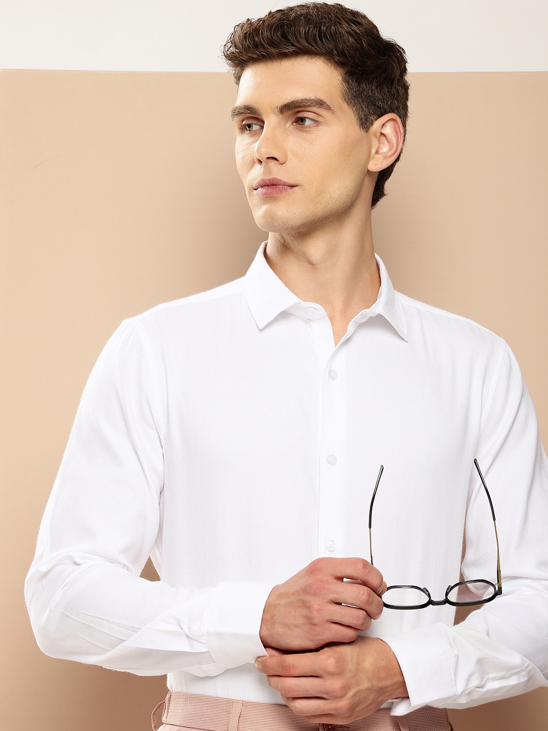

INVICTUS Pure Cotton Slim Fit Semiformal Shirt, White