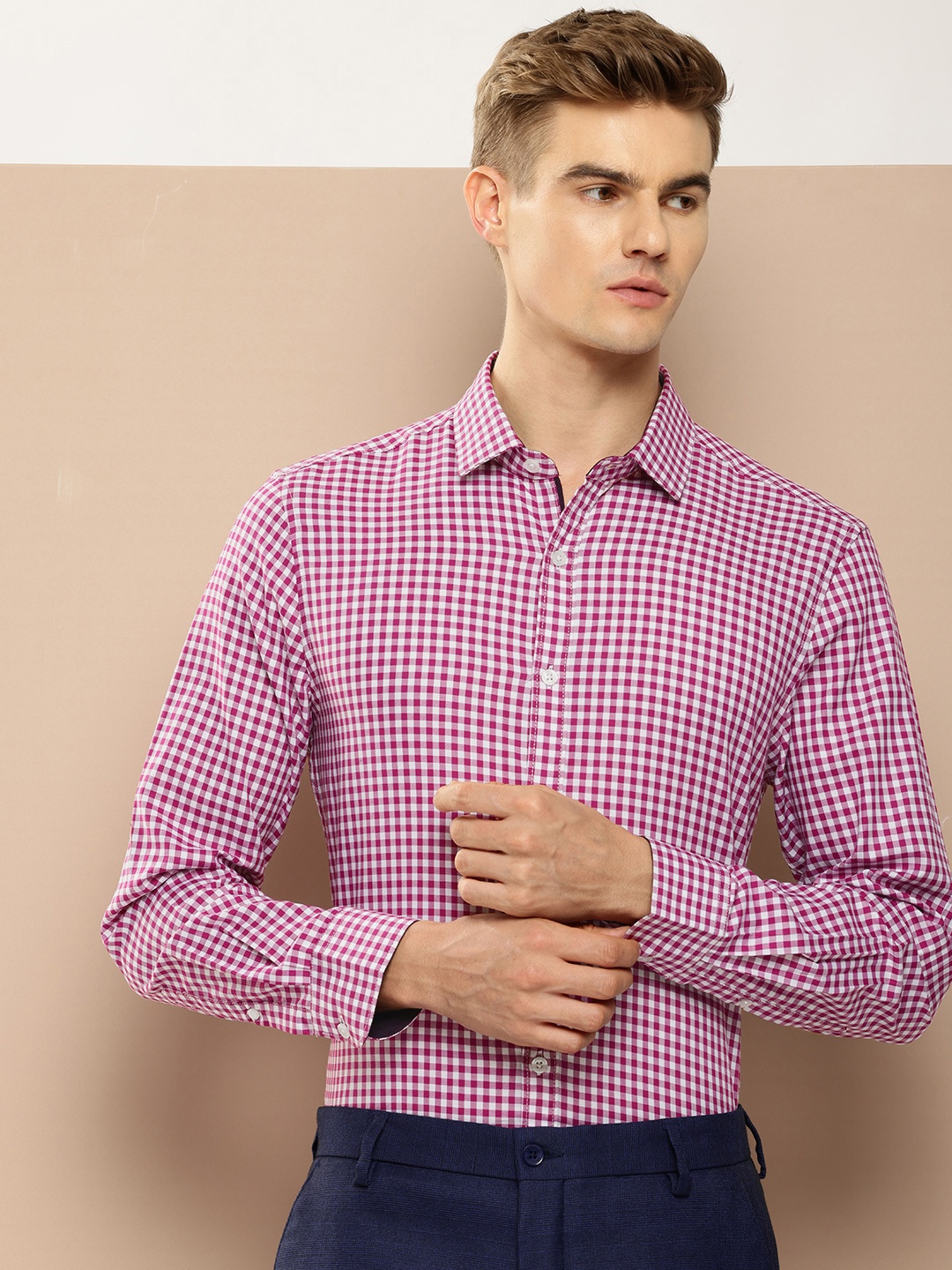 

INVICTUS Pure Cotton Slim Fit Gingham Checked Formal Shirt, Purple