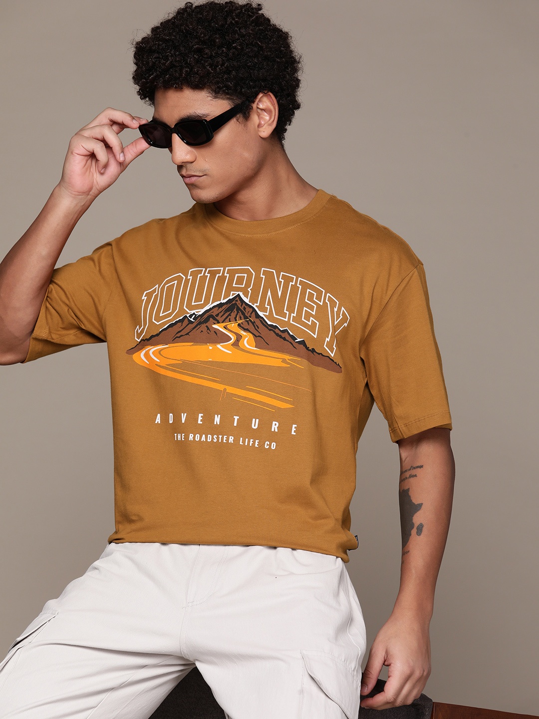 

The Roadster Lifestyle Co. Graphic Printed Pure Cotton T-shirt, Mustard