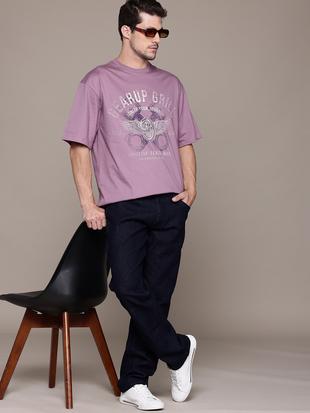 

The Roadster Lifestyle Co. Graphic Printed Pure Cotton T-shirt, Mauve
