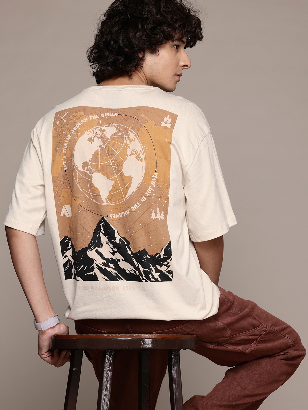 

The Roadster Lifestyle Co. Printed Drop-Shoulder Sleeves Pure Cotton Relaxed T-shirt, Cream