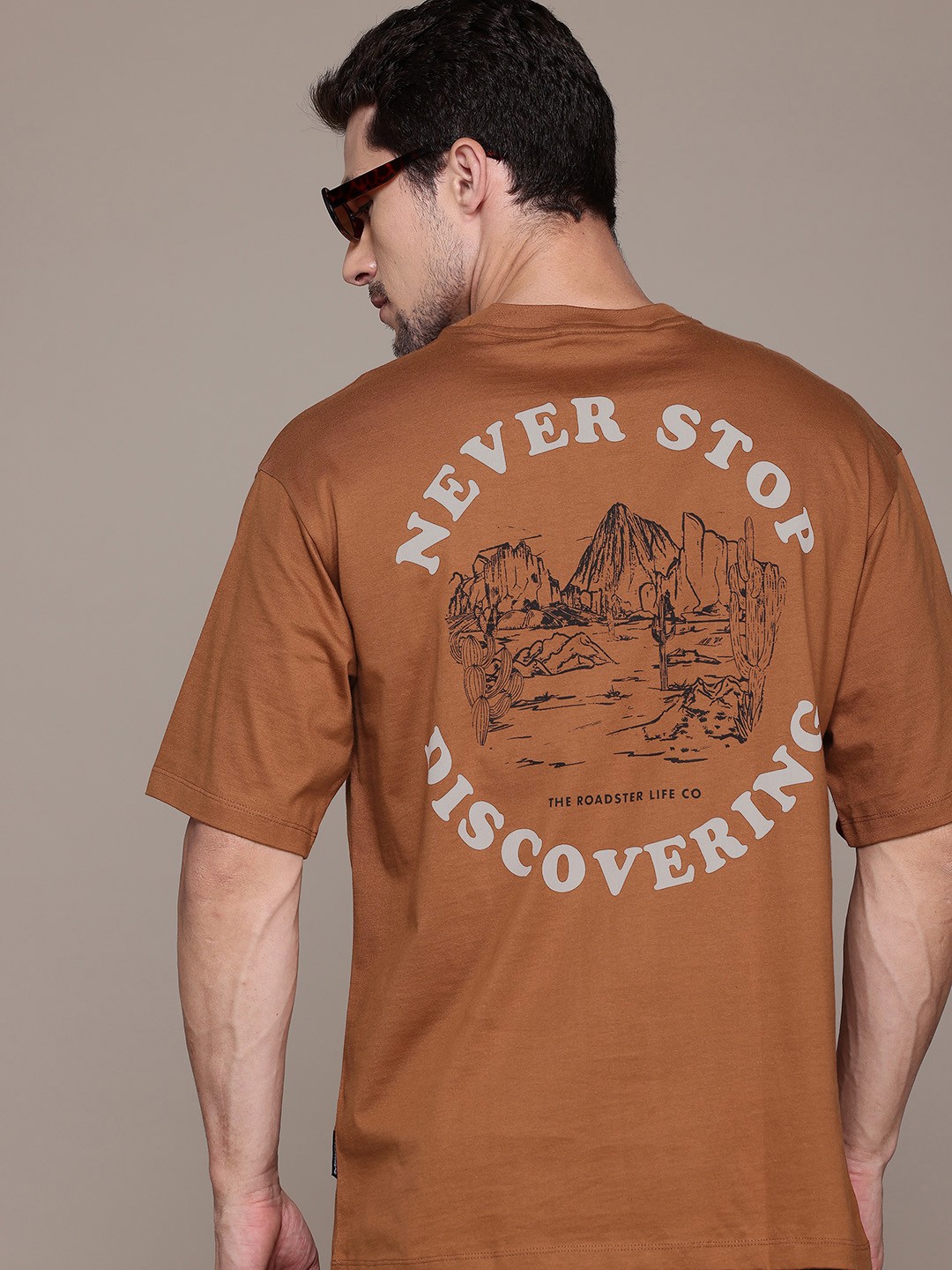 

The Roadster Lifestyle Co. Printed Drop-Shoulder Sleeves Pure Cotton T-shirt, Rust