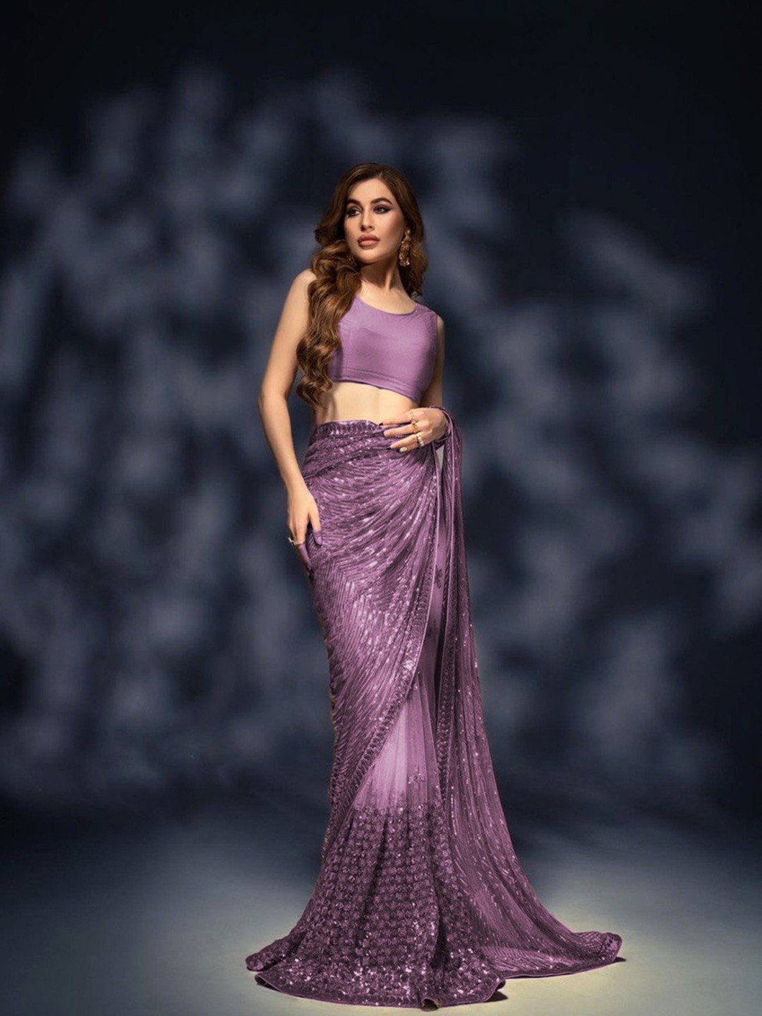 

FABIAN FASHION Embellished Sequinned Pure Georgette Saree, Purple