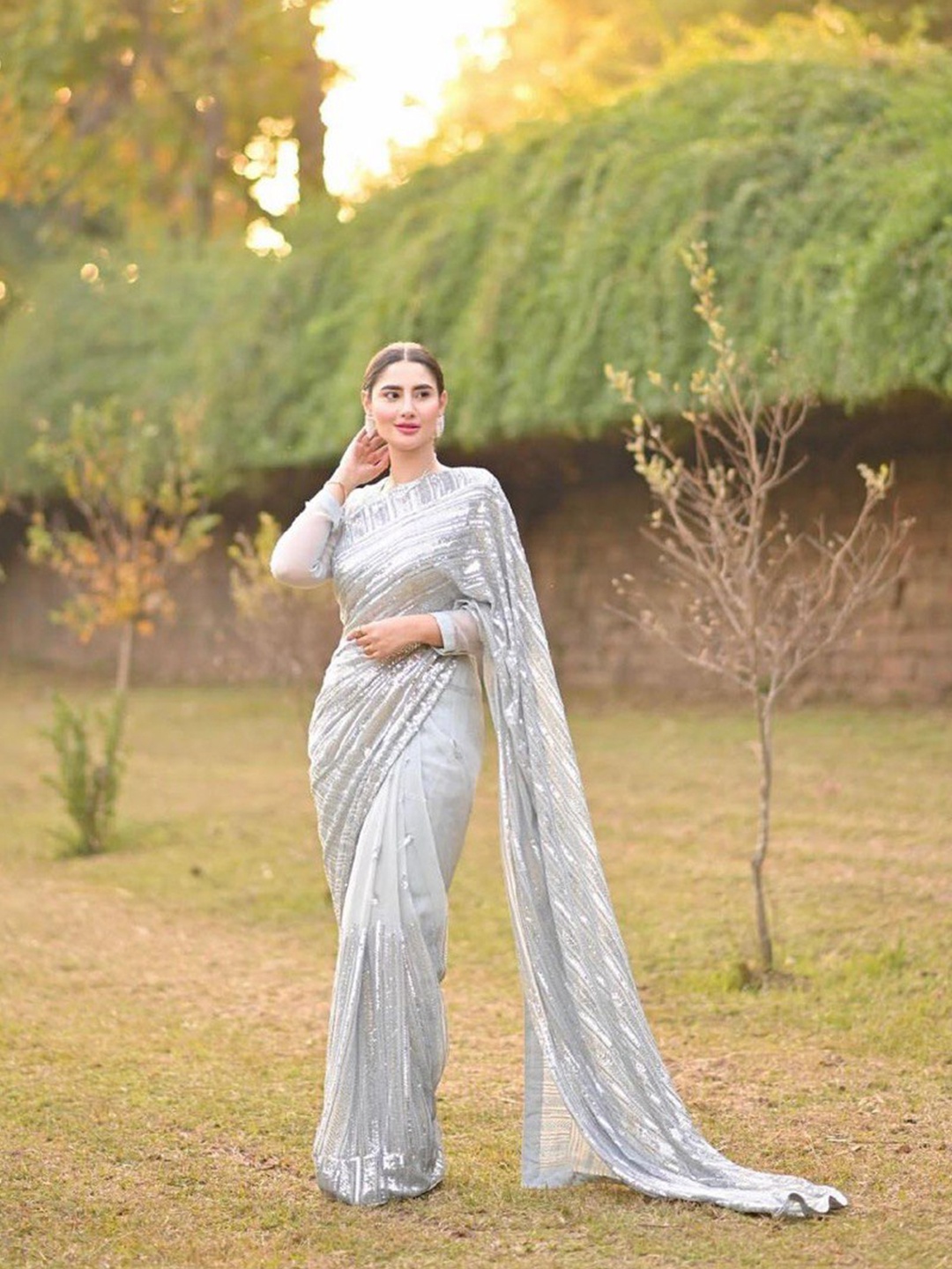 

FABIAN FASHION Grey Embellished Sequinned Pure Georgette Saree