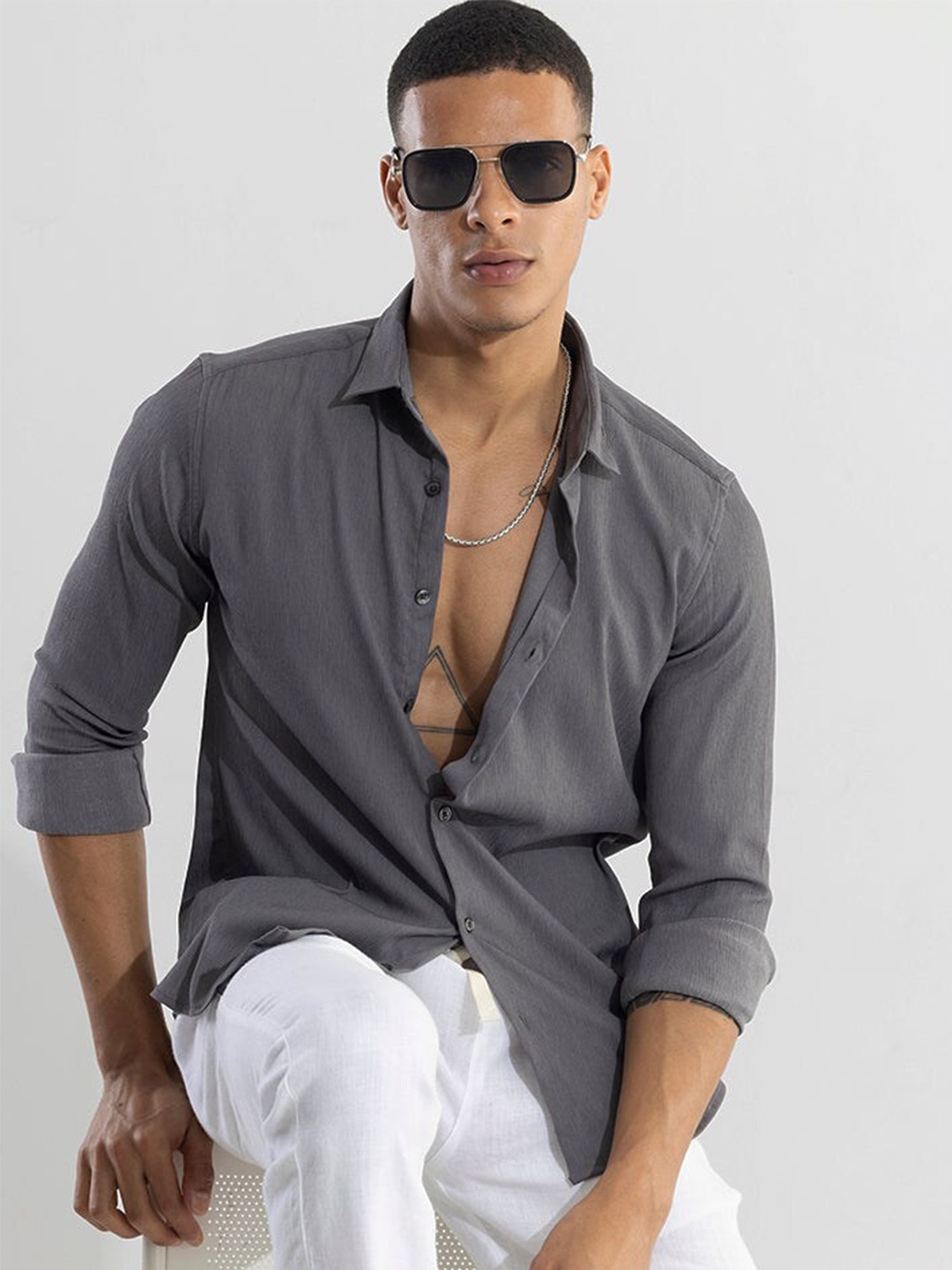 

Snitch Spread Collar Long Sleeves Classic Slim Fit Opaque Casual Shirt, Grey