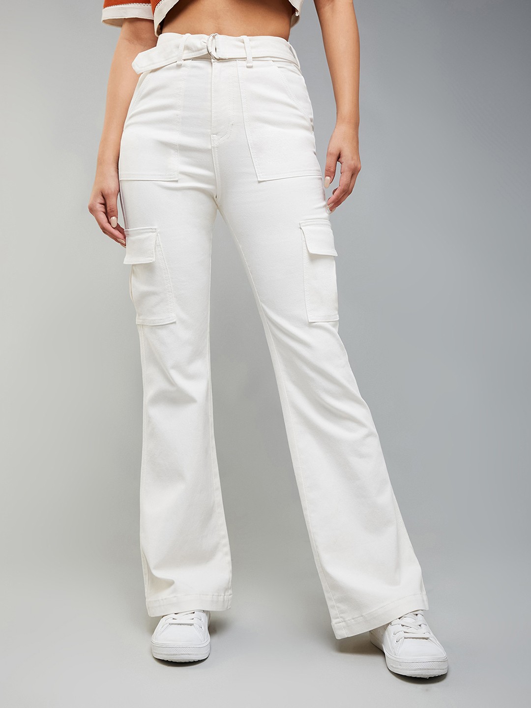 

DOLCE CRUDO Women Wide Leg High-Rise Highly Distressed Stretchable Jeans, White