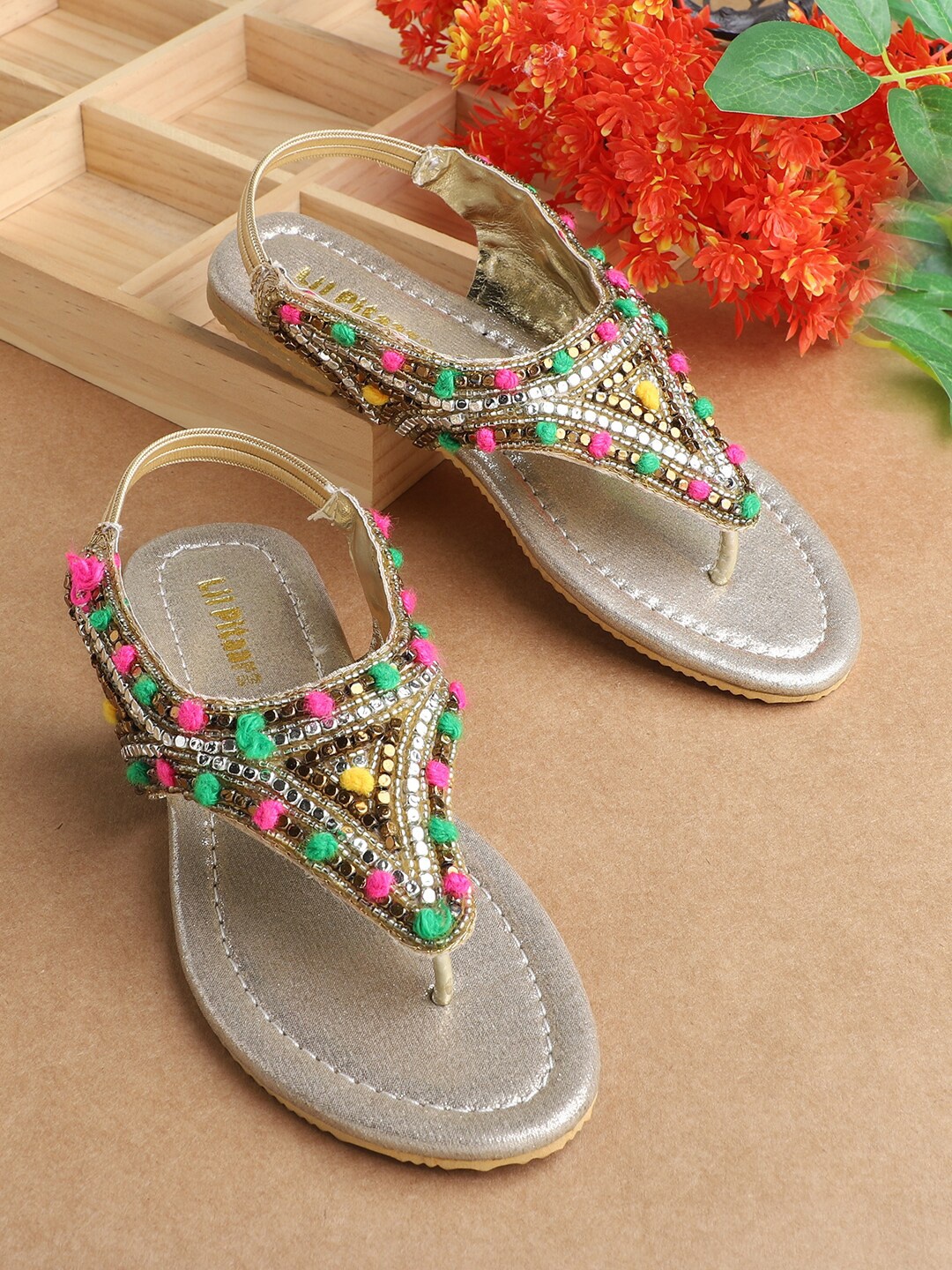 

LIL PITAARA Girls Embellished Open Toe Flats, Gold