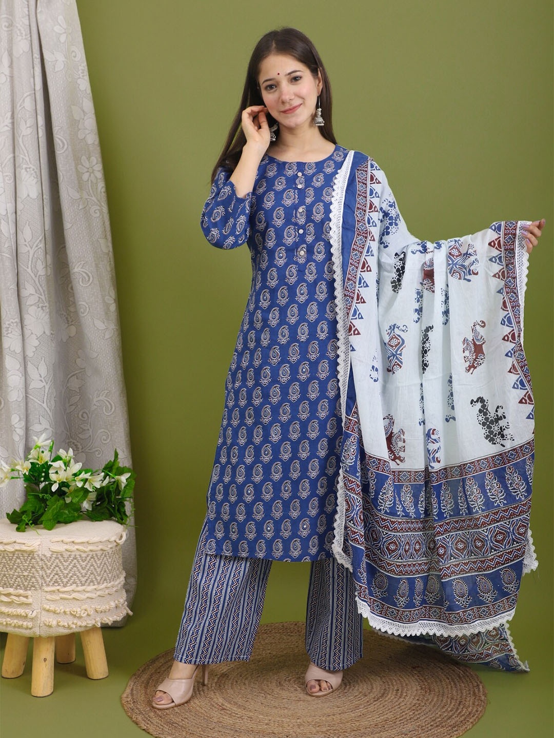 

R RANAK CREATION Floral Printed Regular Kurta with Palazzos & With Dupatta, Blue