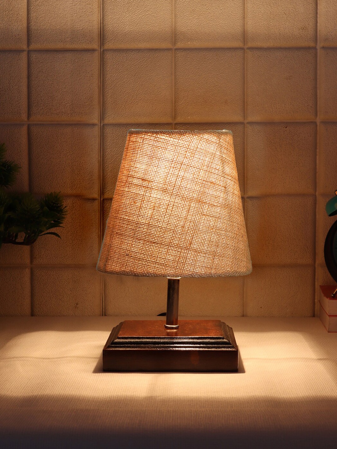 

Devansh Beige Wooden Frustum Table Lamp