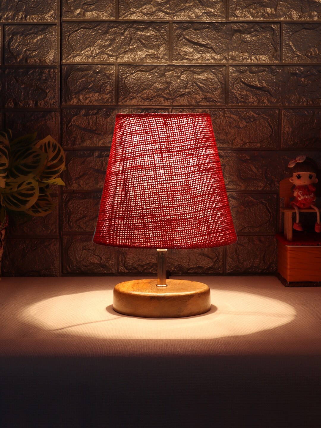 

Devansh Maroon Textured Table Lamp