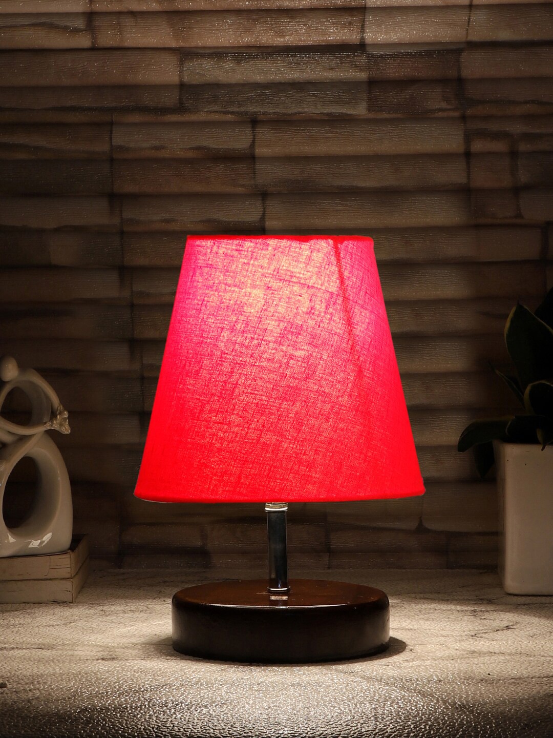 

Devansh Red Textured Table Lamp