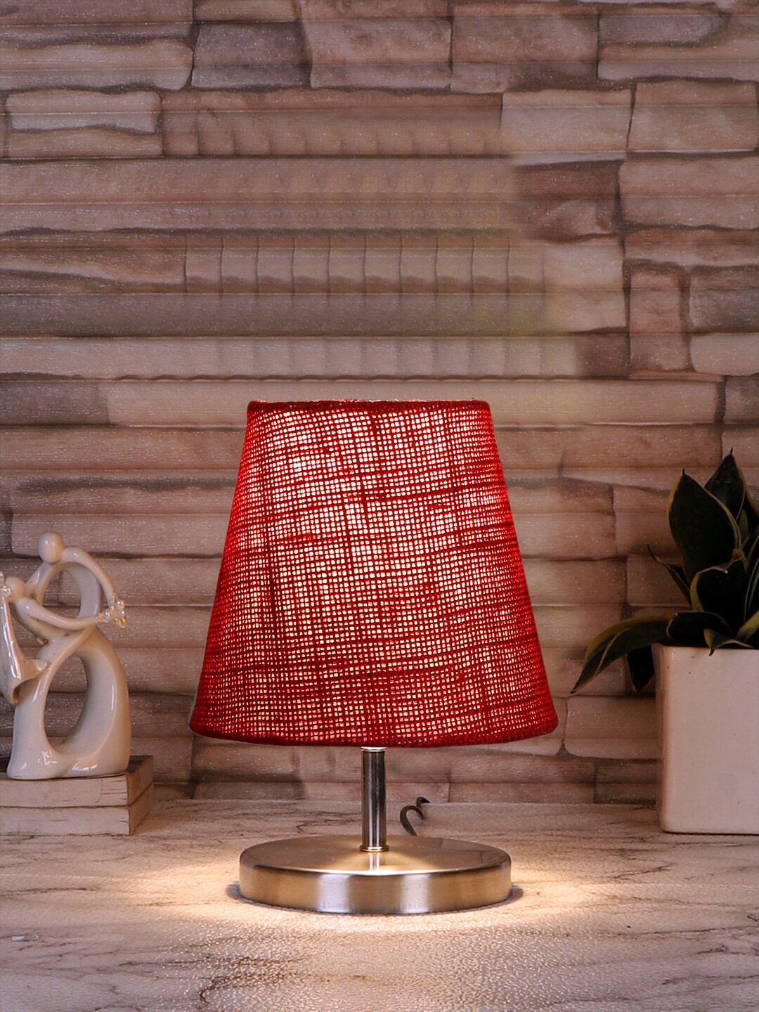 

Devansh Maroon Solid Metal Table Lamp