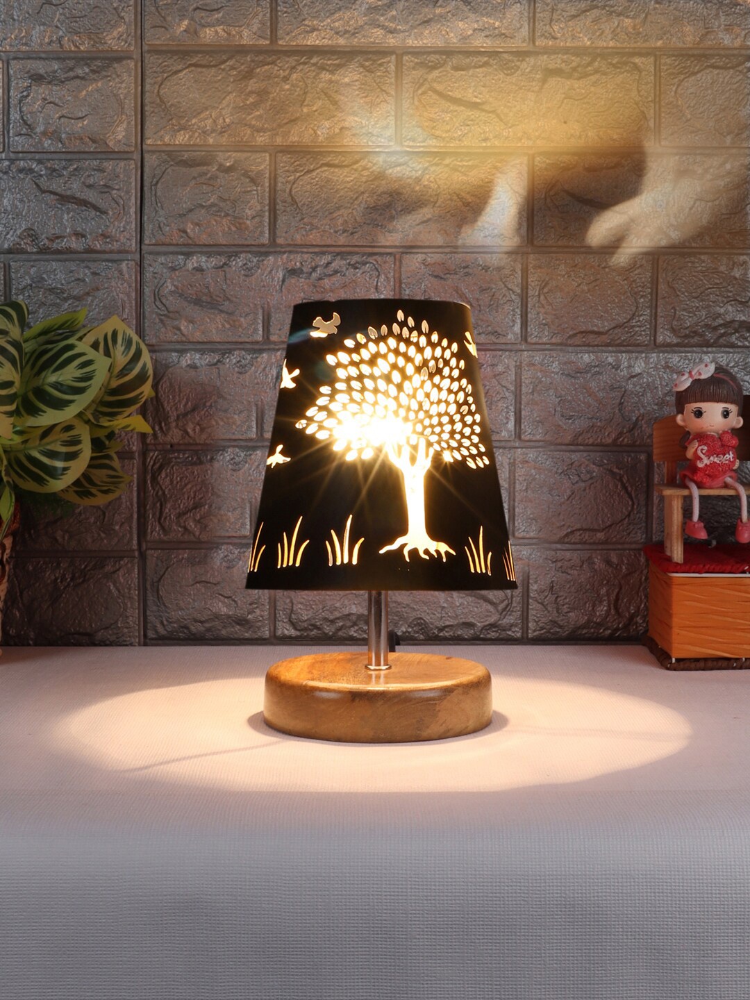 

Devansh Black Textured Metal With wood Round Base Table Lamp