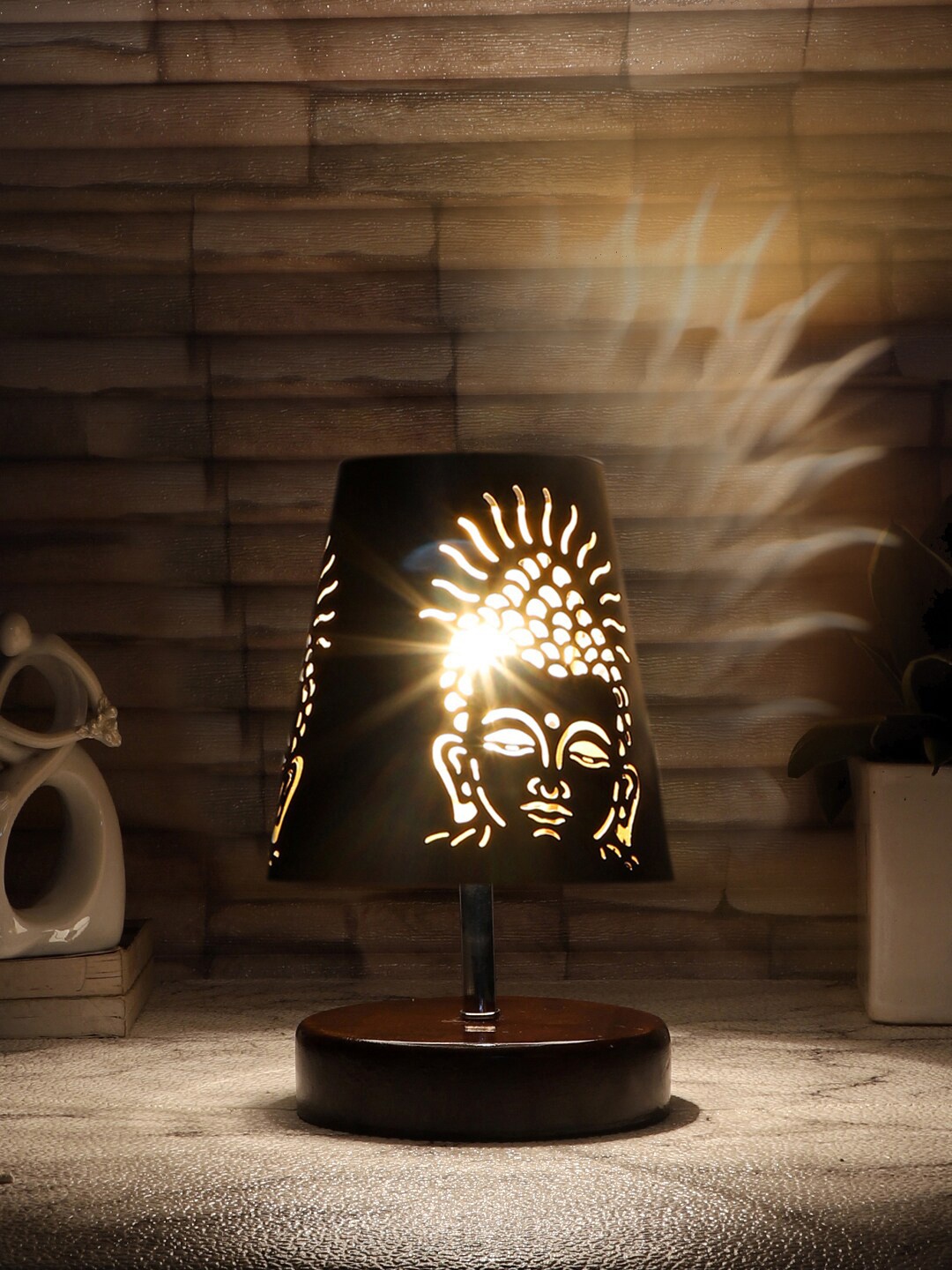 

Devansh Black & Brown Wooden Printed Contemporary Table Lamp