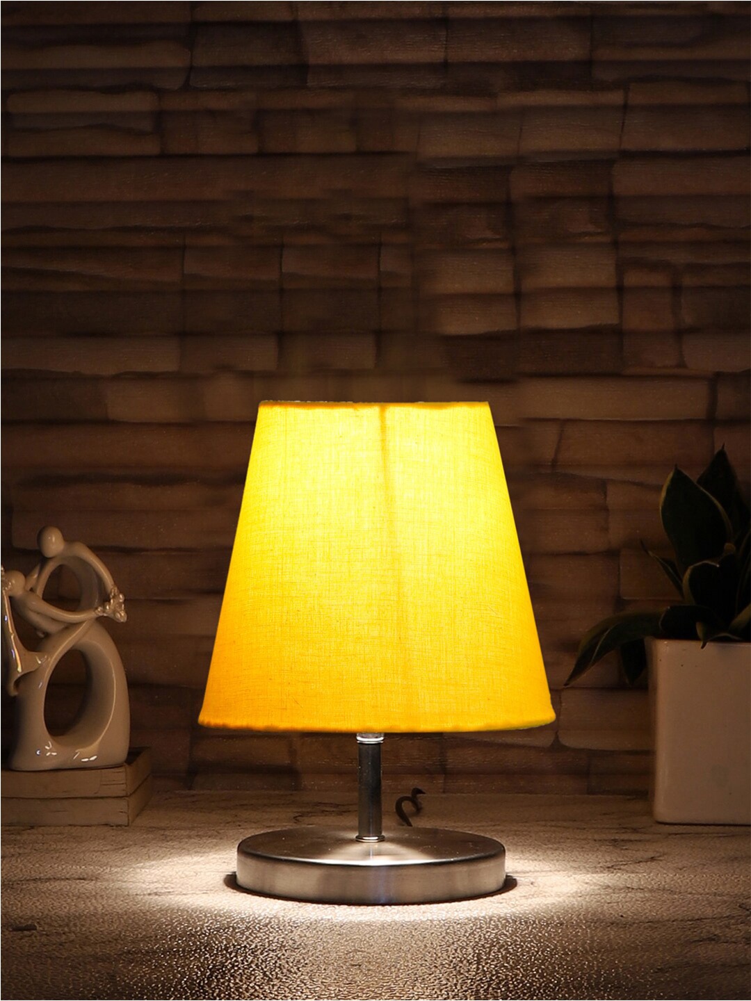 

Devansh Yellow Iron Contemporary Table Lamp