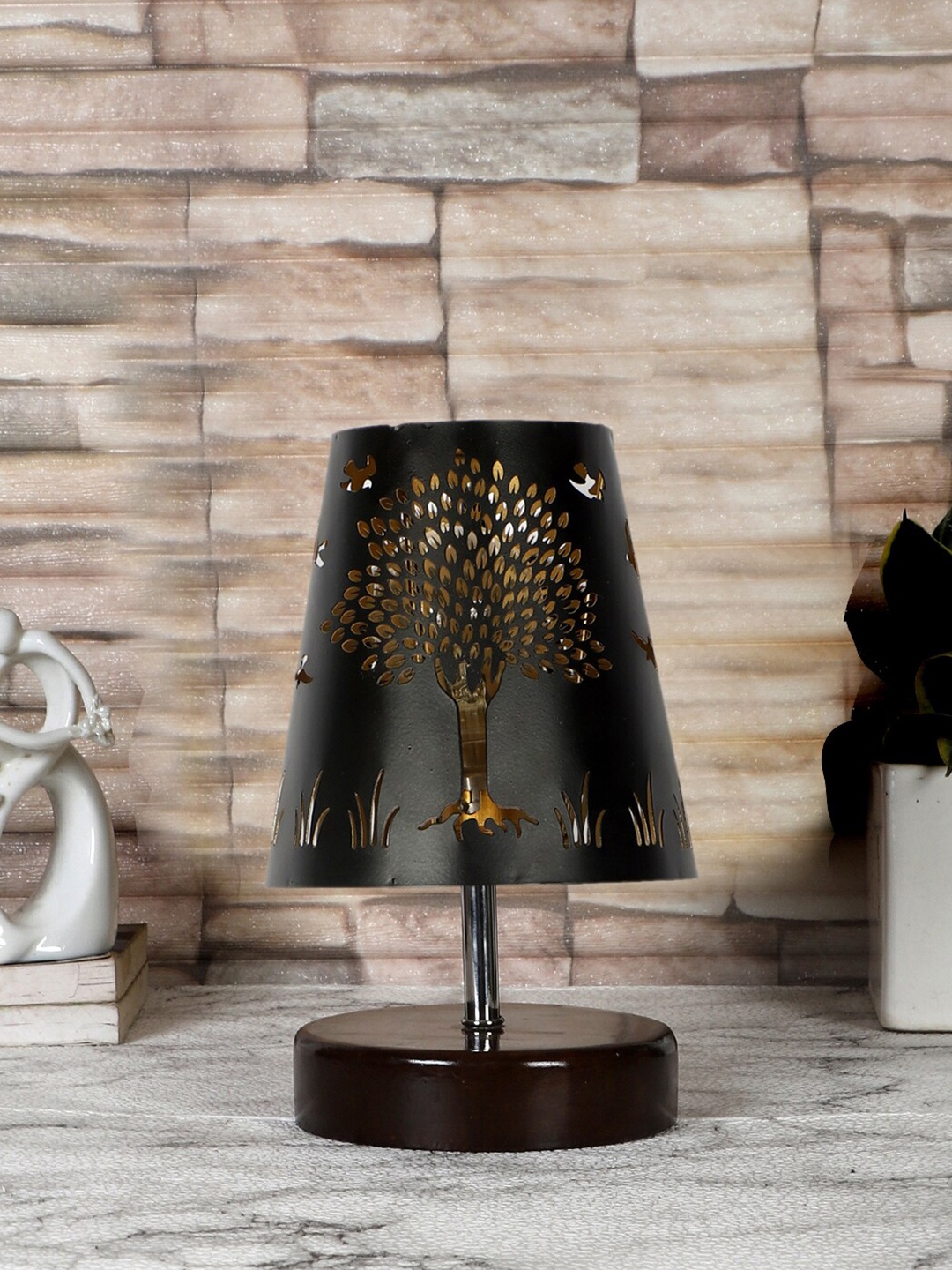 

Devansh Black & Brown Wooden Printed Contemporary Table Lamp
