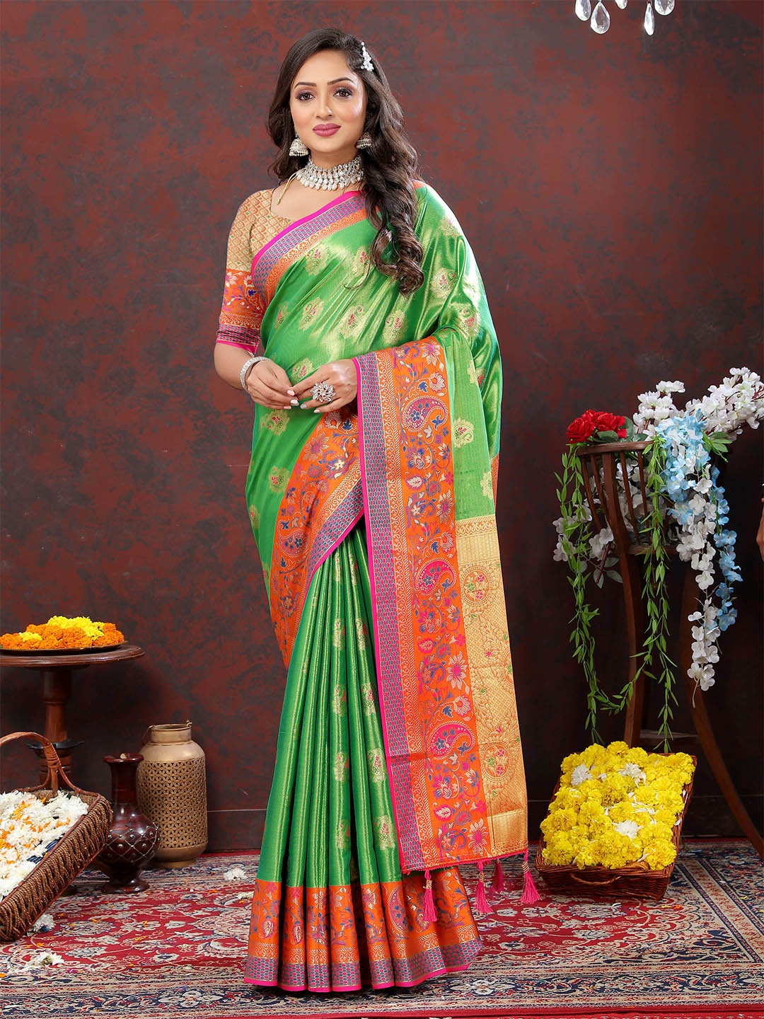 

Ekta Textiles Ethnic Motifs Woven Design Zari Pure Silk Kanjivaram Saree, Green