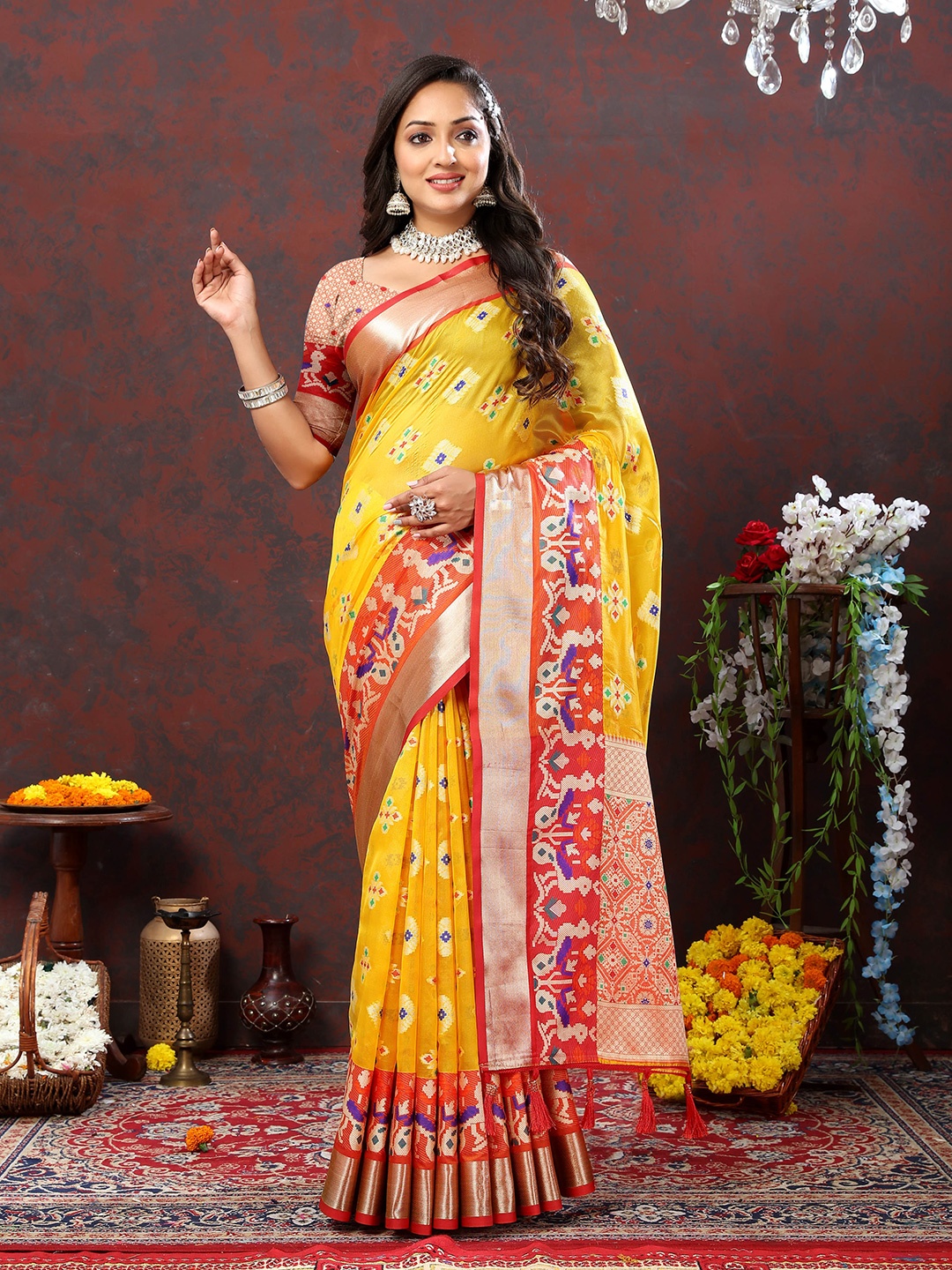 

Ekta Textiles Ethnic Motifs Woven Design Zari Organza Banarasi Saree, Yellow