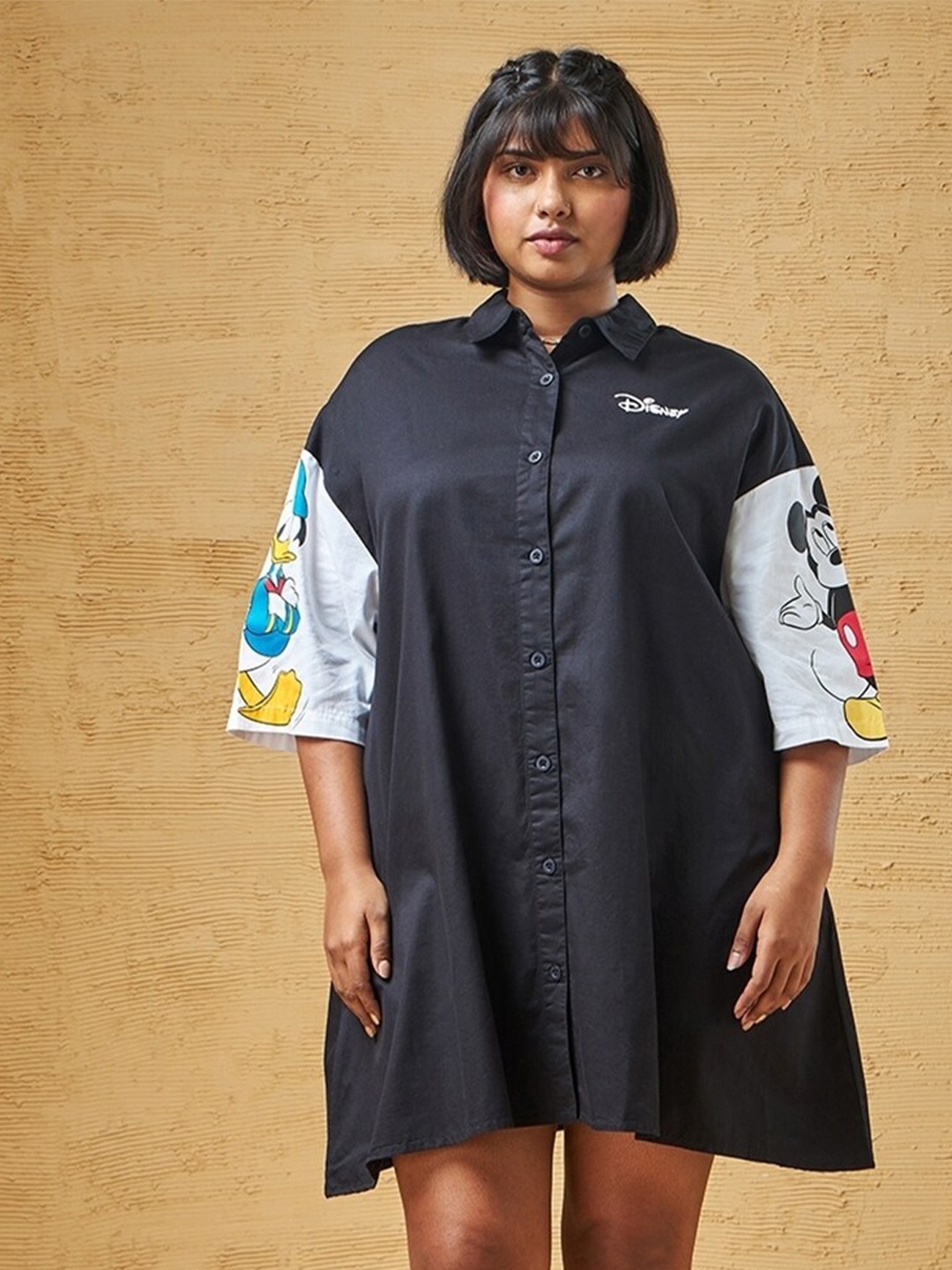 

Bewakoof Plus Size Mickey & Friends Graphic Printed Shirt Style Dress, Black