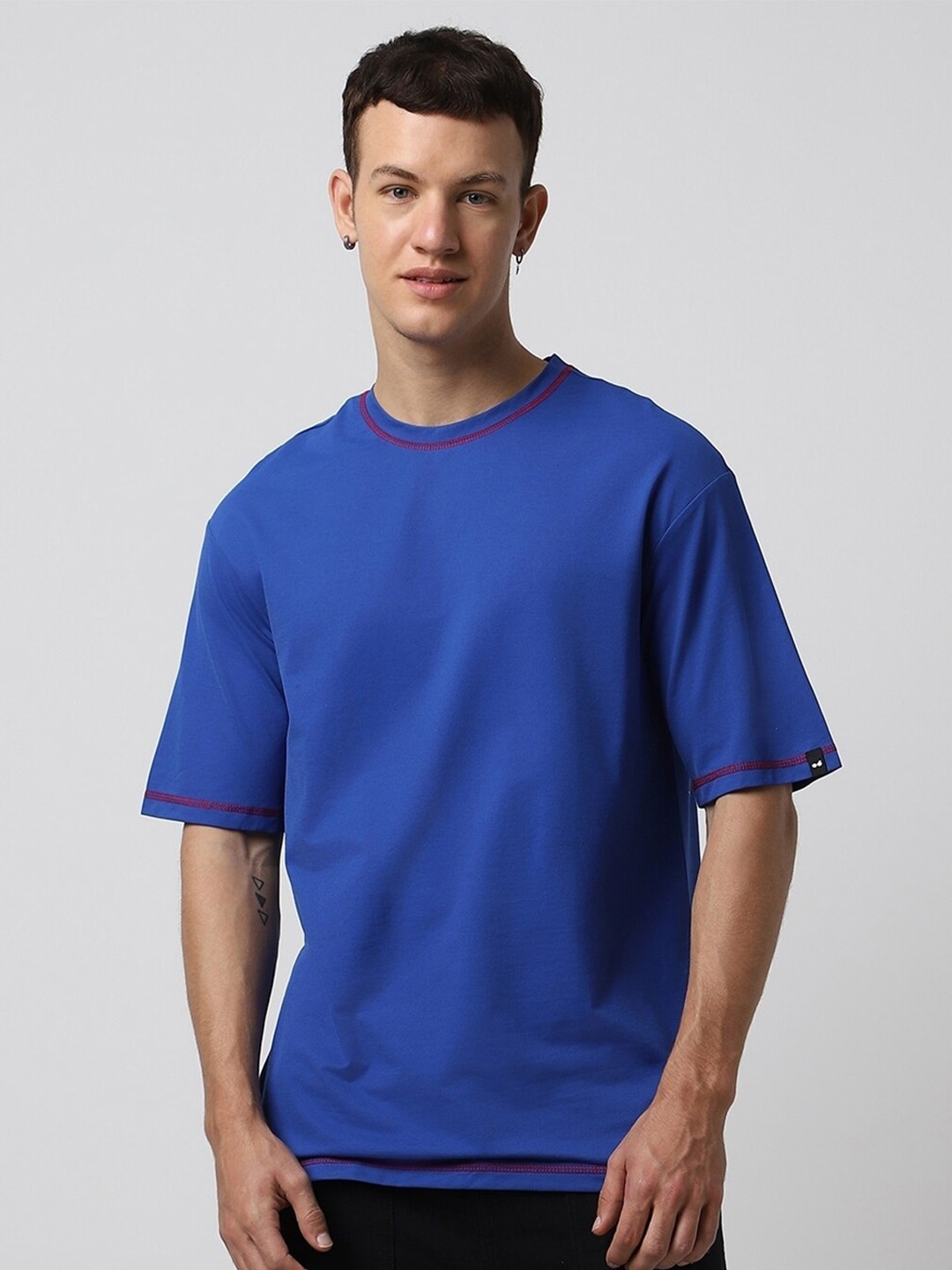 

Bewakoof Drop-Shoulder Sleeves Oversized Pure Cotton T-shirt, Blue