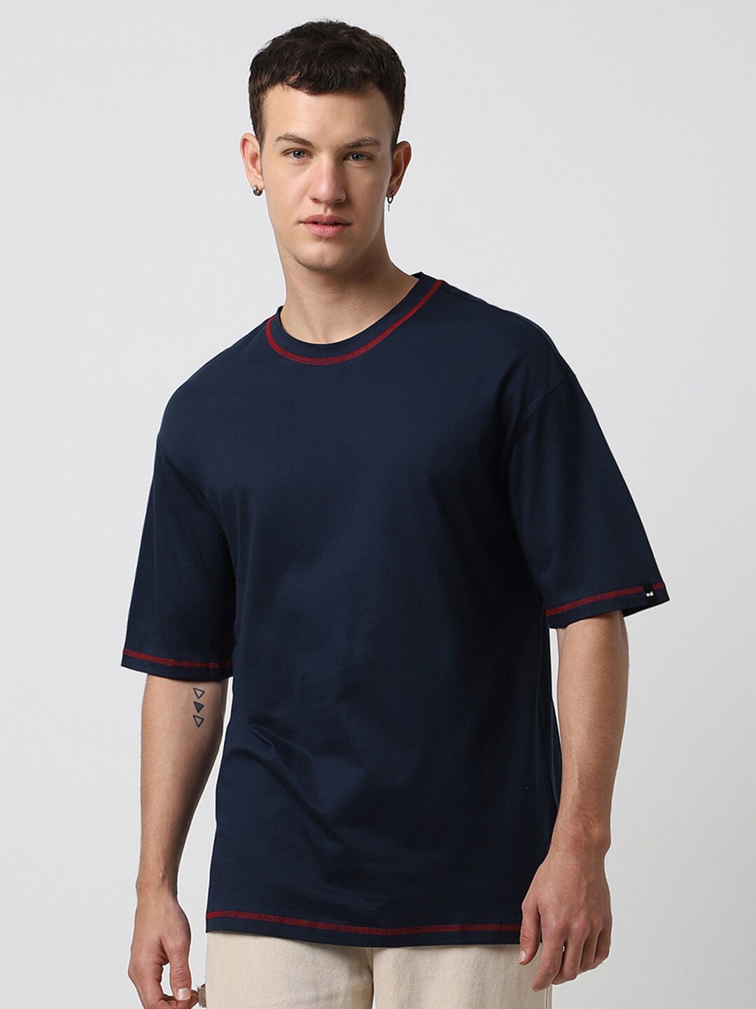 

Bewakoof Drop-Shoulder Sleeves Oversized Pure Cotton T-shirt, Blue