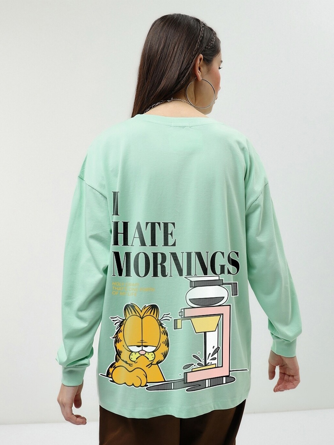 

Bewakoof Garfield Printed Drop-Shoulder Sleeves Oversized Pure Cotton T-shirt, Green