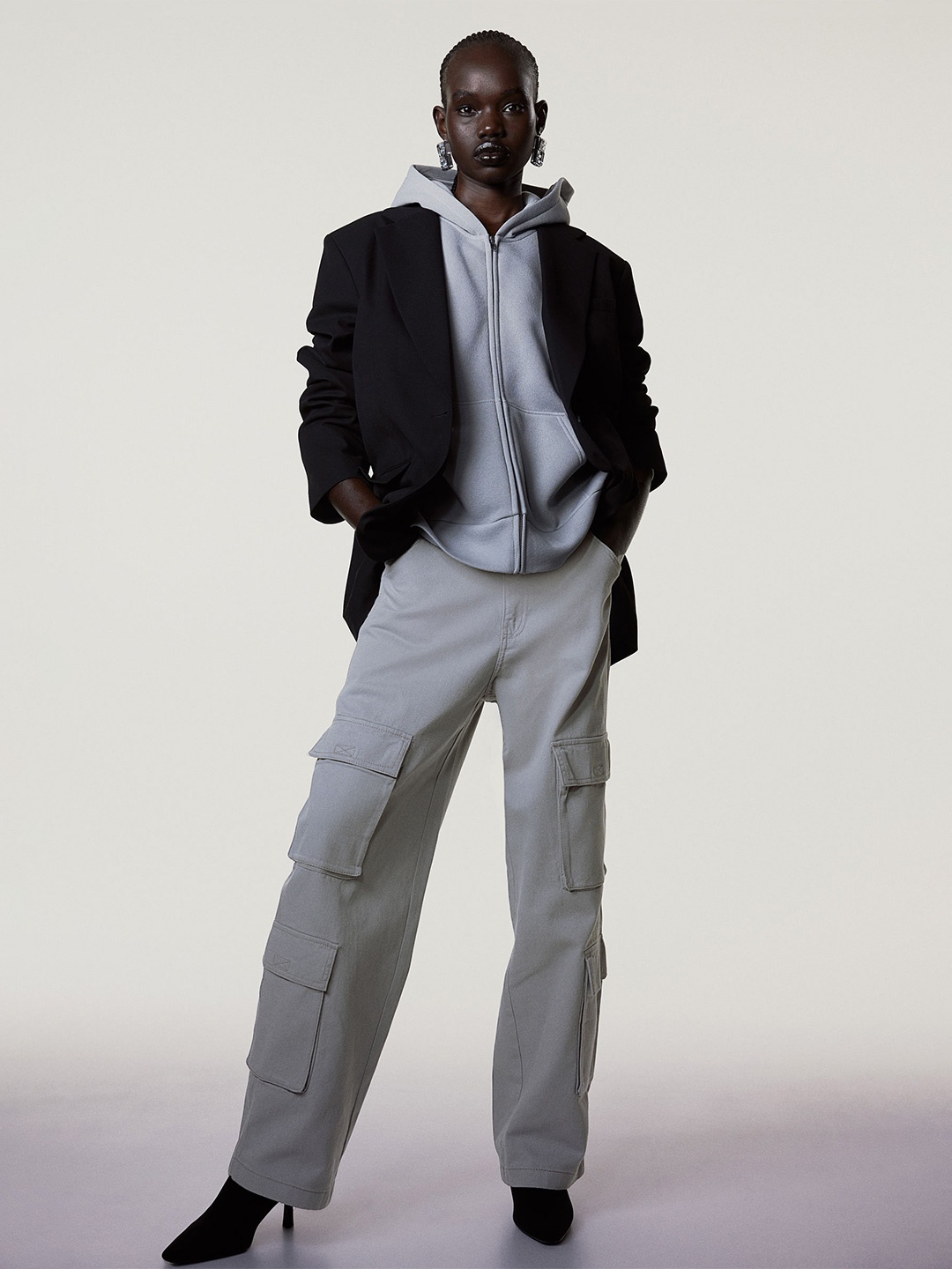 

H&M Women Pure Cotton Twill Cargo Trousers, Grey