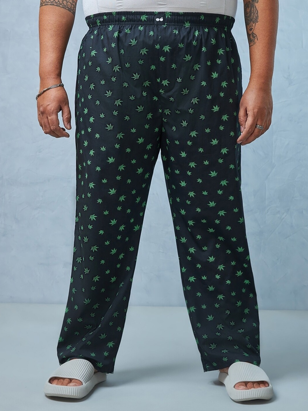 

Bewakoof Plus Tropical Printed Pure Cotton Lounge Pants, Navy blue