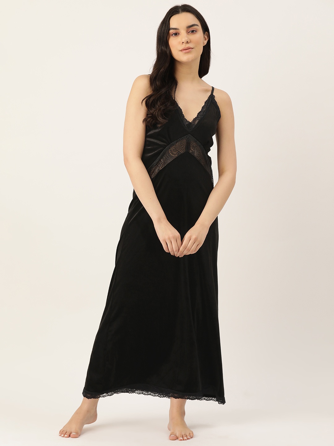 

Ms.Lingies Velvet Laced Maxi Nightdress, Black