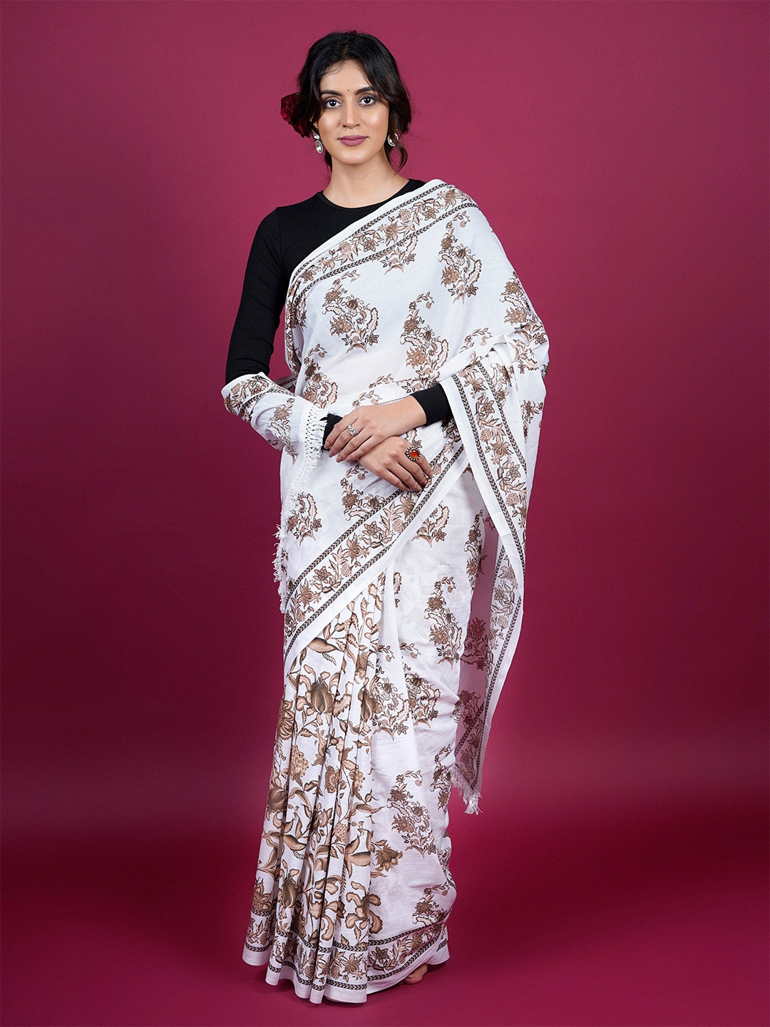 

BUTA BUTI Floral Printed Pure Cotton Saree, Off white