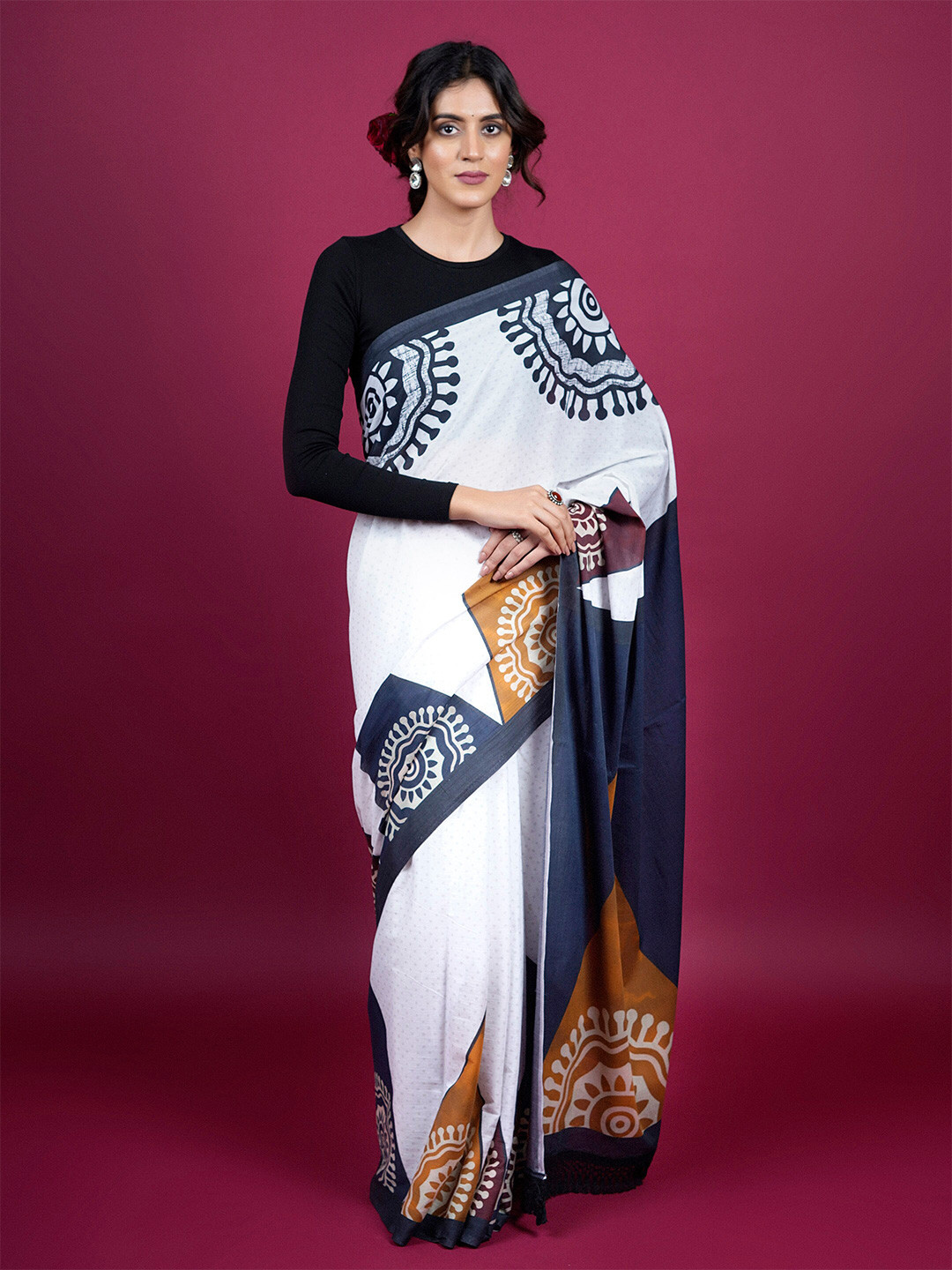 

BUTA BUTI Ethnic Motifs Printed Pure Cotton Saree, White