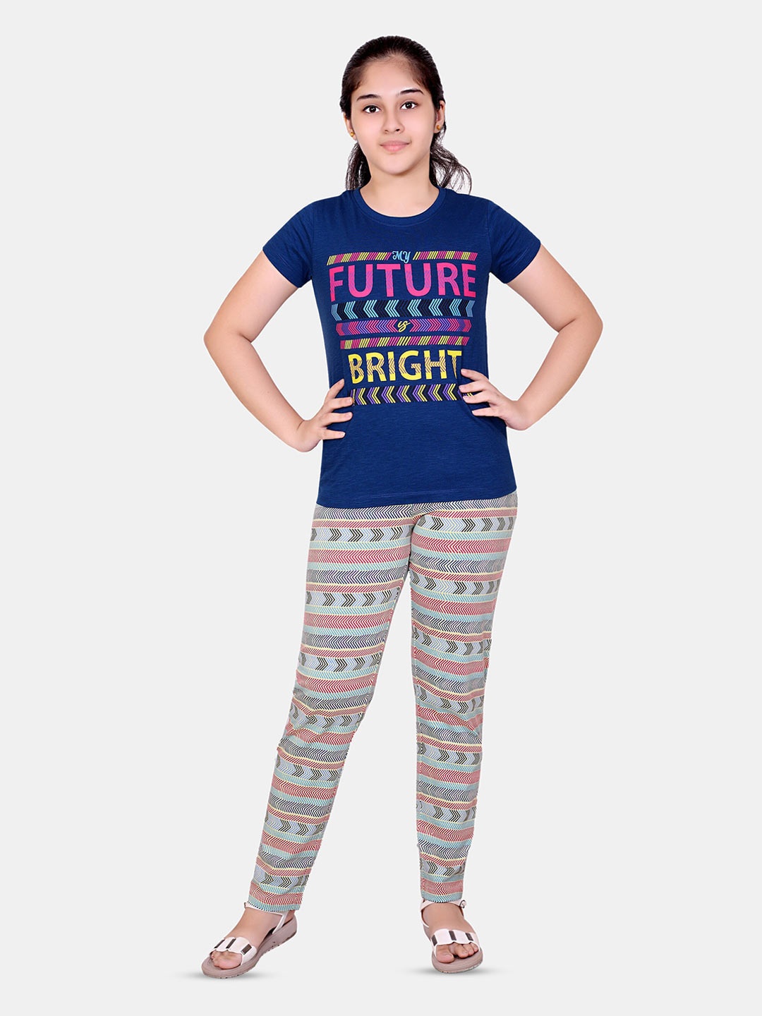 

BAESD Girls Typography Printed Pure Cotton Night Suit, Navy blue