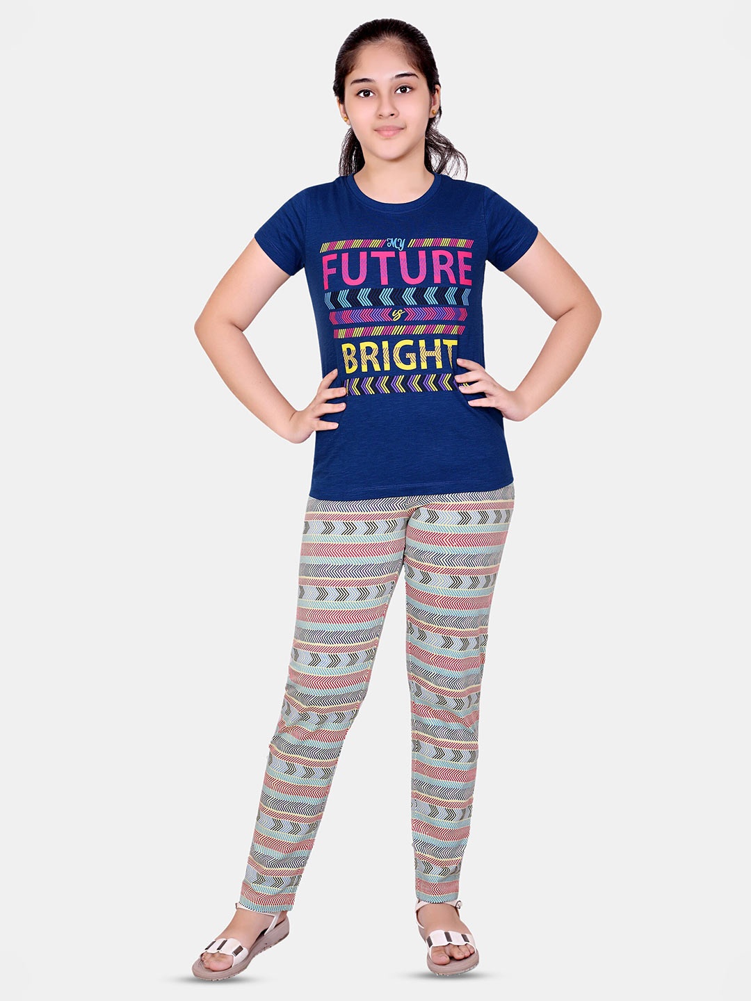 

BAESD Girls Typography Printed Pure Cotton T-shirt With Pyjamas, Navy blue
