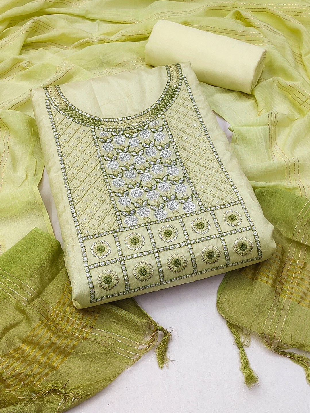 

ZEEPKART Floral Embroidered Unstitched Dress Material, Green
