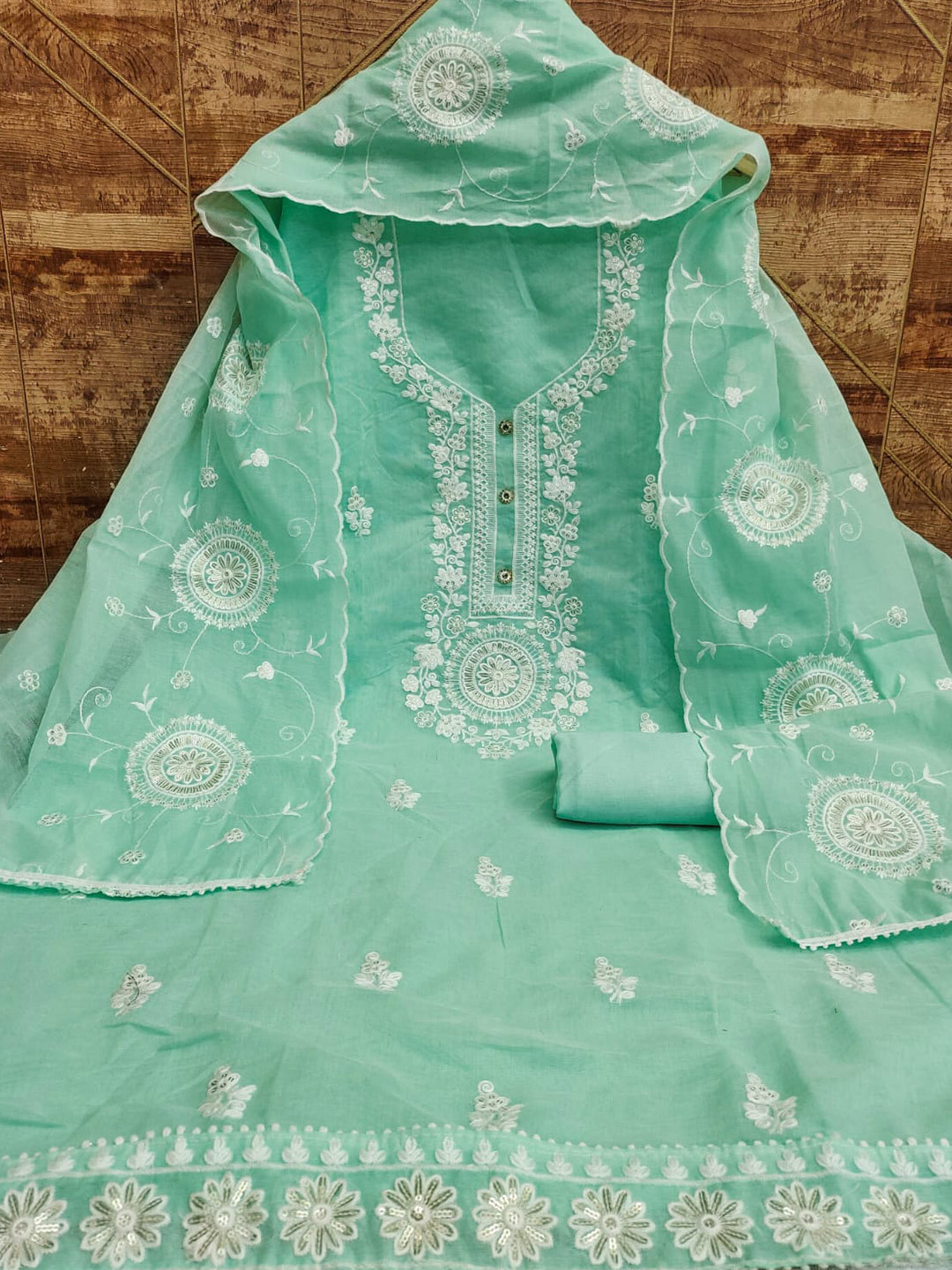 

ZEEPKART Floral Embroidered Sequinned Organza Unstitched Dress Material, Green