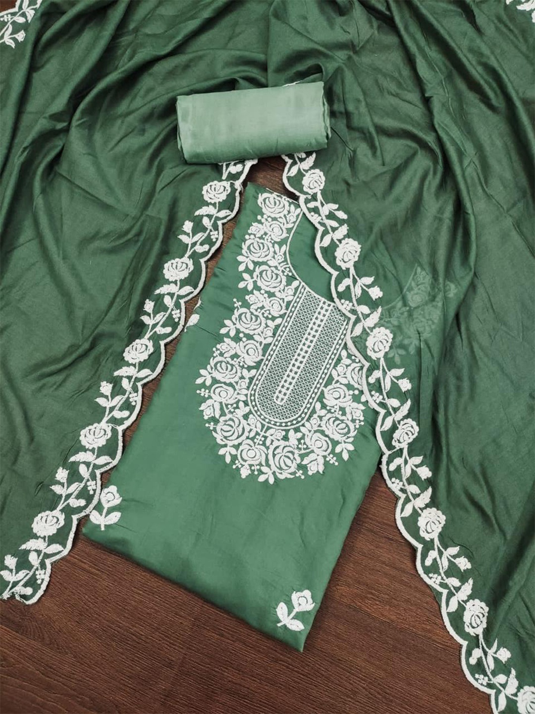 

ZEEPKART Embroidered Unstitched Dress Material, Green