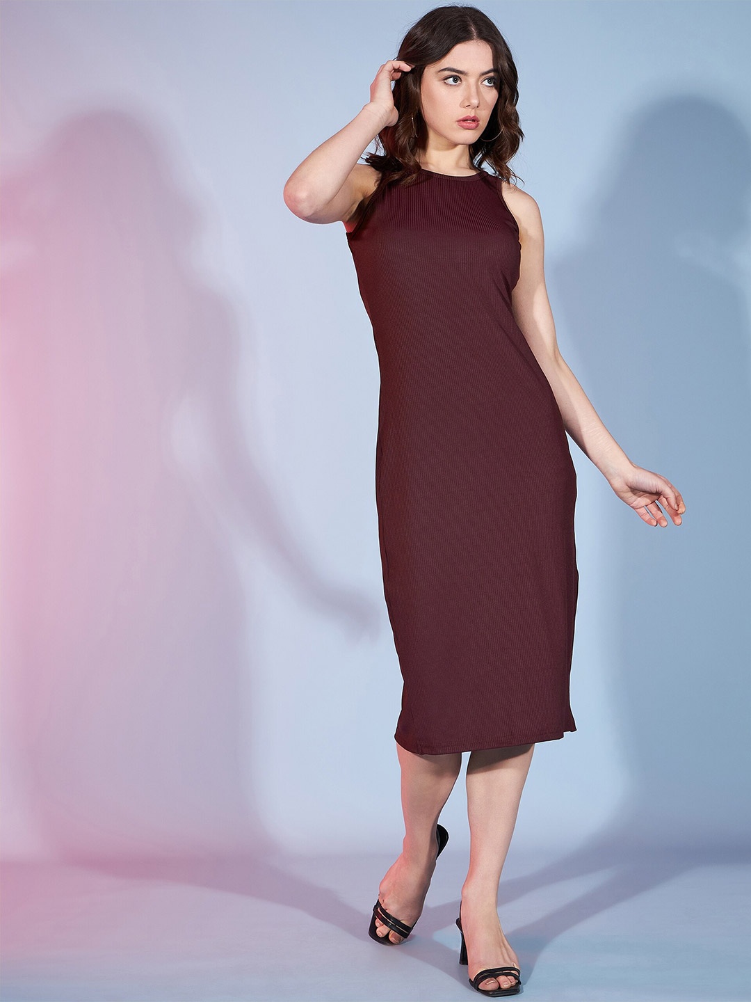 

DressBerry Burgundy Round Neck Sheath Midi Dress