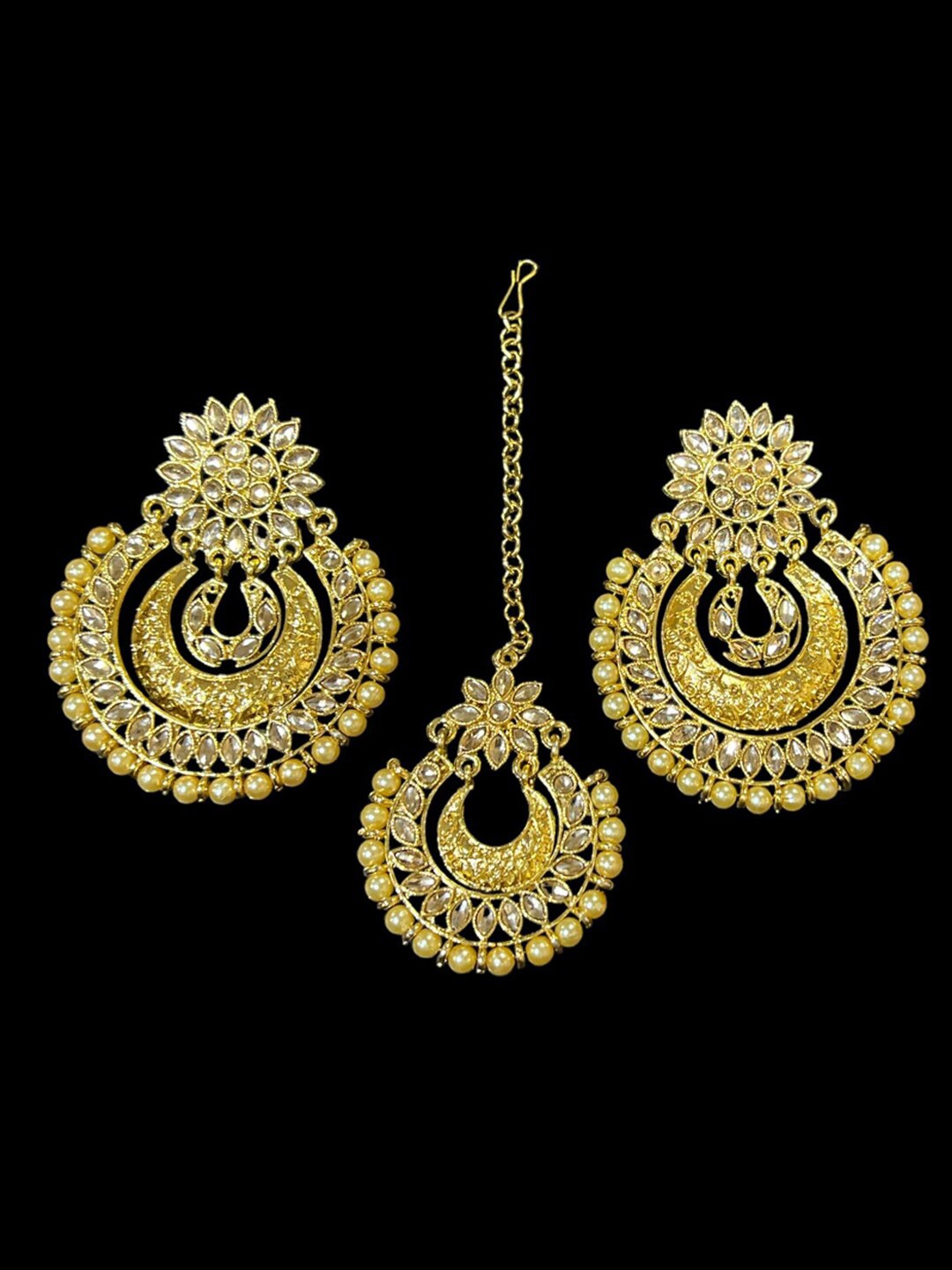 

Krelin Kundan-studded & Beaded Earring & Maang Tikka Antique Jewellery Set, Gold