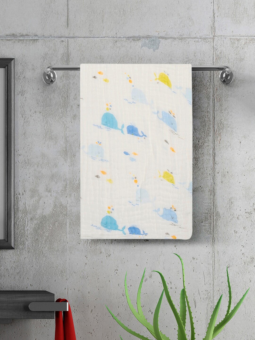 

Baby Moo White & Blue Printed Cotton 150 GSM Bath Towels