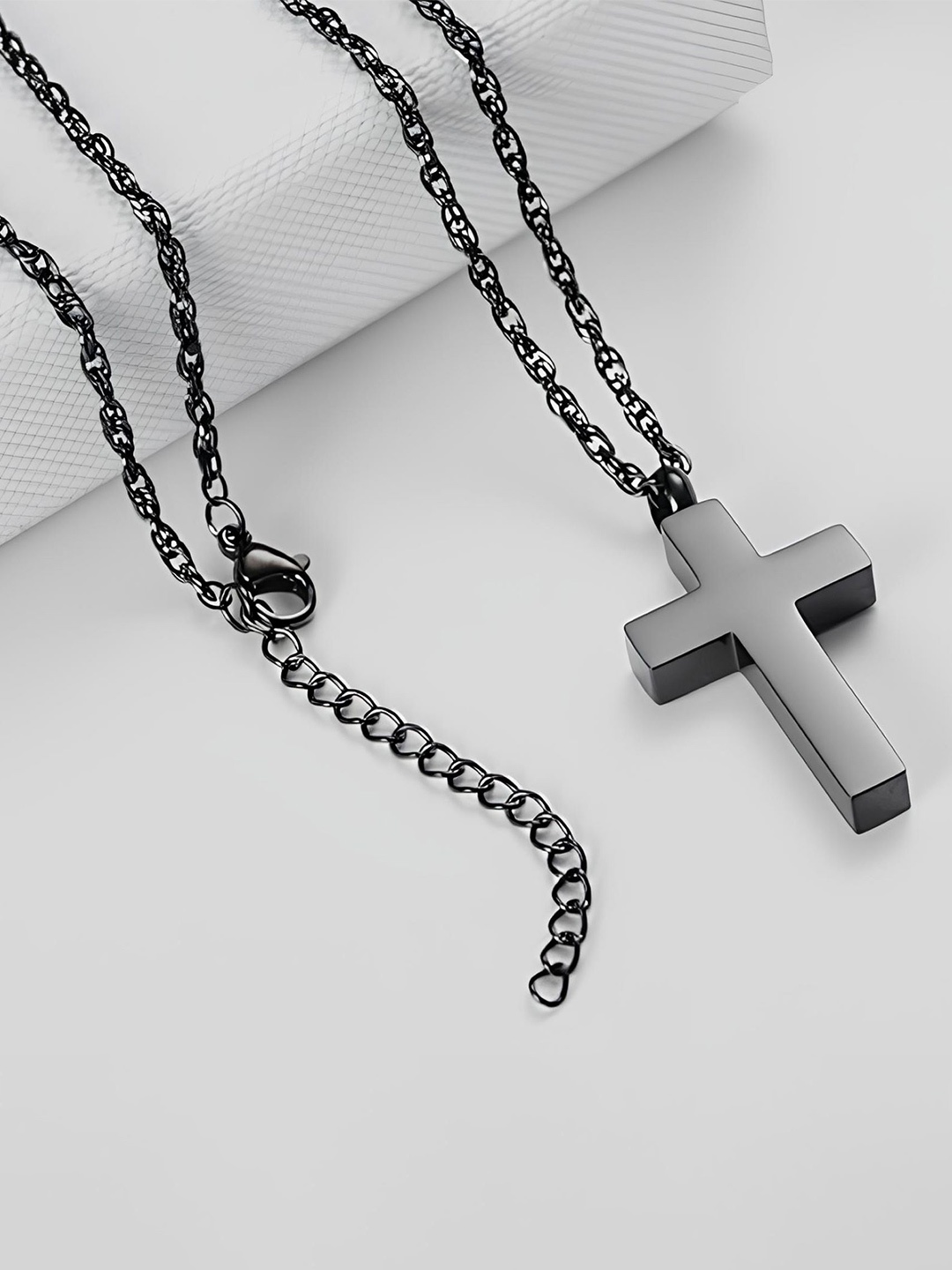 

KARISHMA KREATIONS Unisex Stainless Steel Jesus Crucifix Cross Pendant with Chain, Black