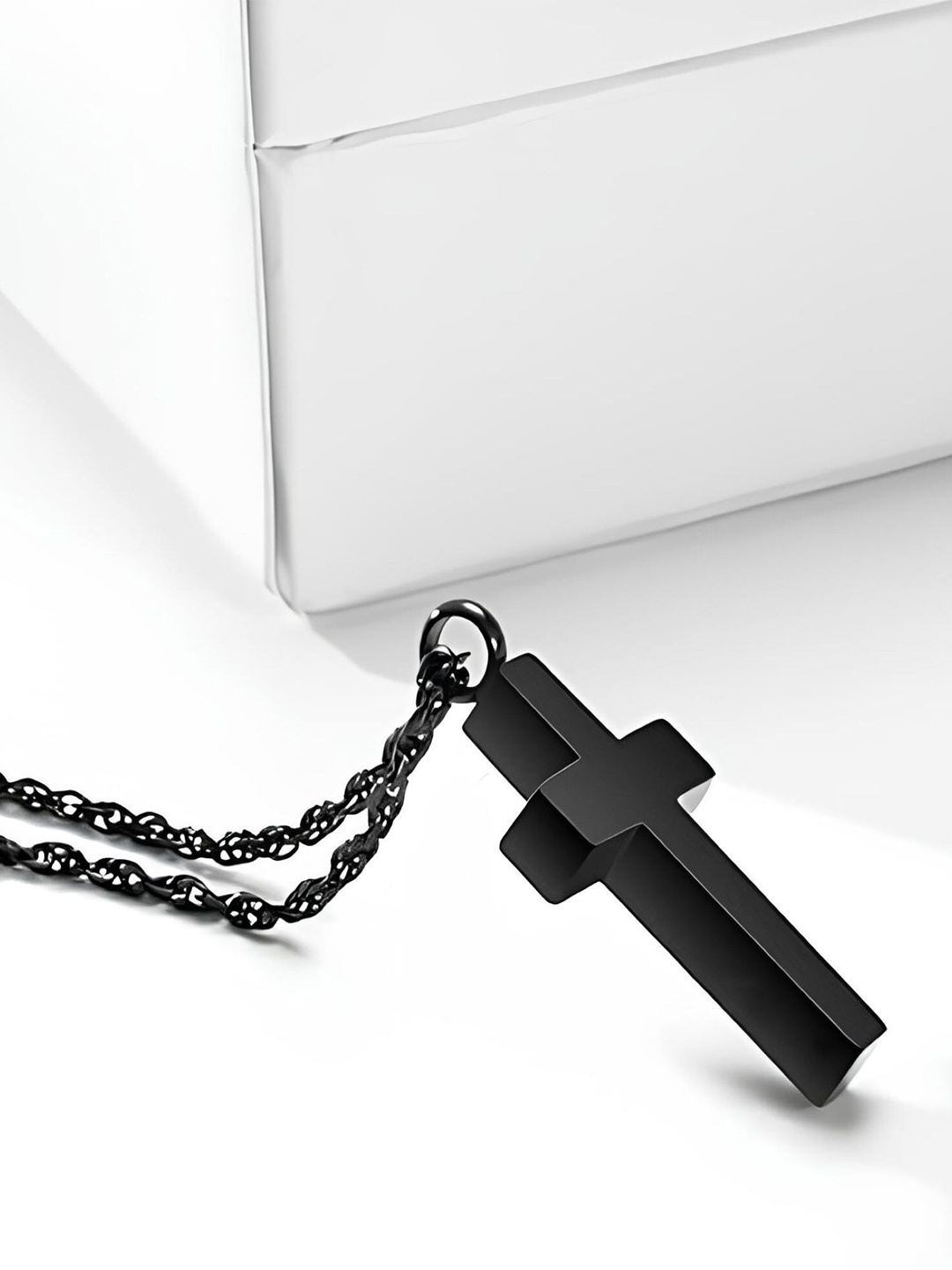 

KARISHMA KREATIONS Unisex Jesus Cross Pendant With Chain, Black