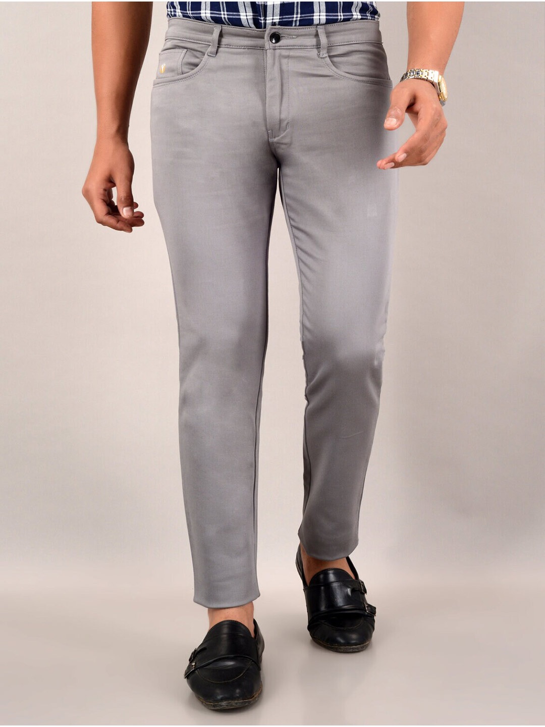 

VILLAIN Men Smart Slim Fit Wrinkle Free Cotton Trousers, Silver