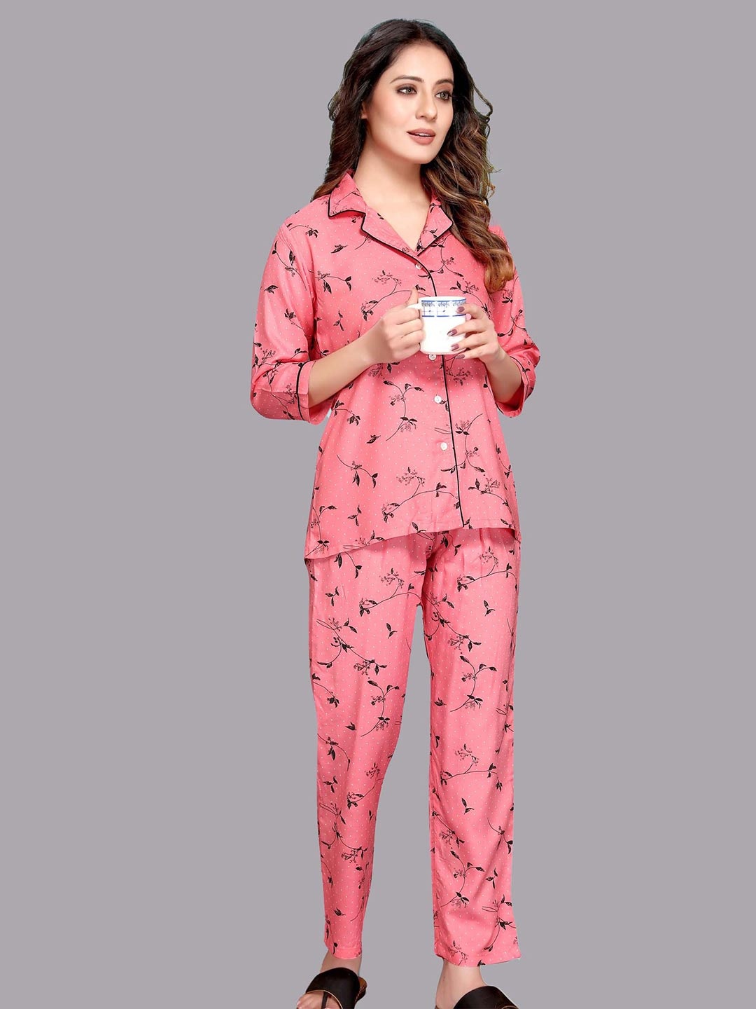 

MAIYEE Printed Night Suit, Pink