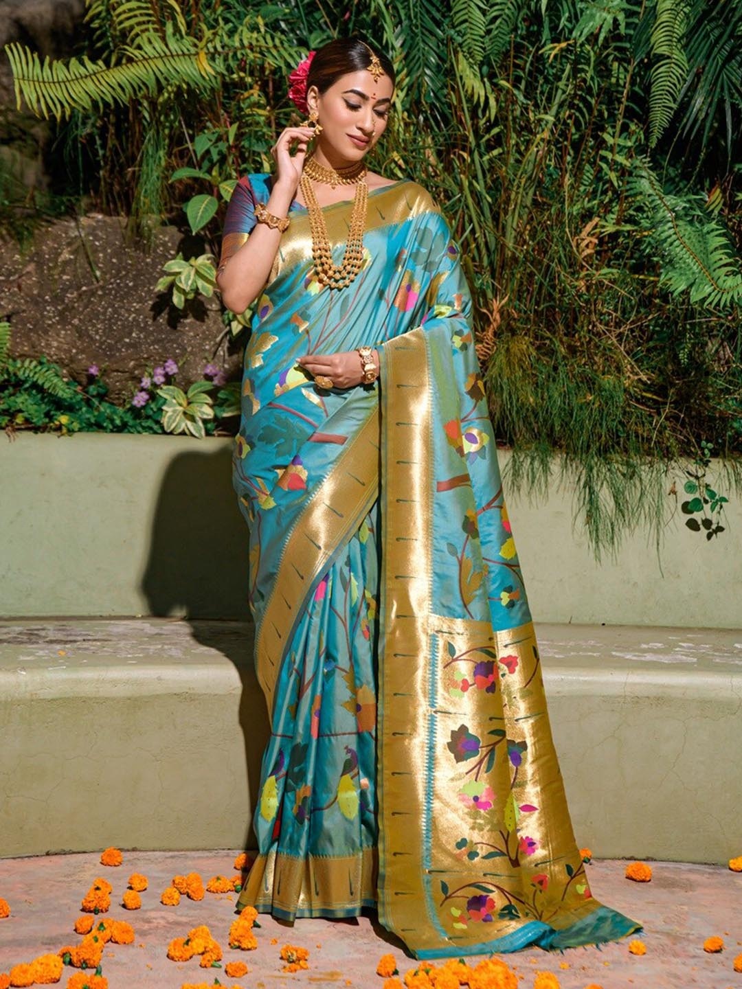 

CANIZZARO Floral Woven Design Zari Pure Silk Paithani Saree, Blue