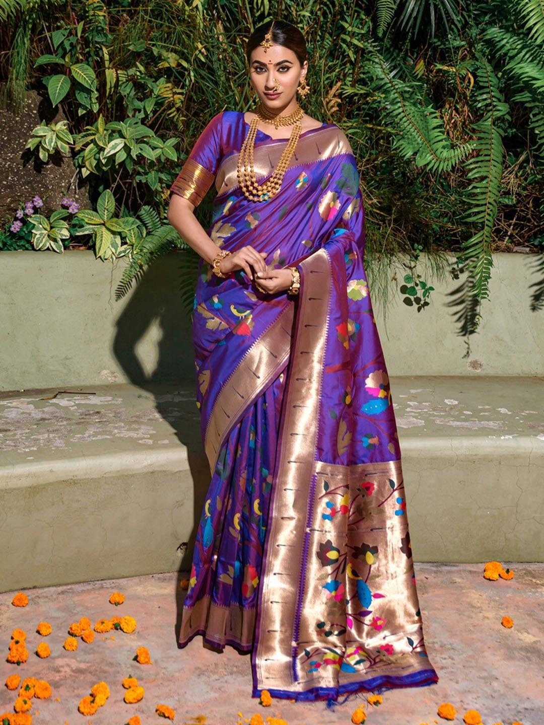 

CANIZZARO Floral Woven Design Zari Pure Silk Paithani Saree, Purple