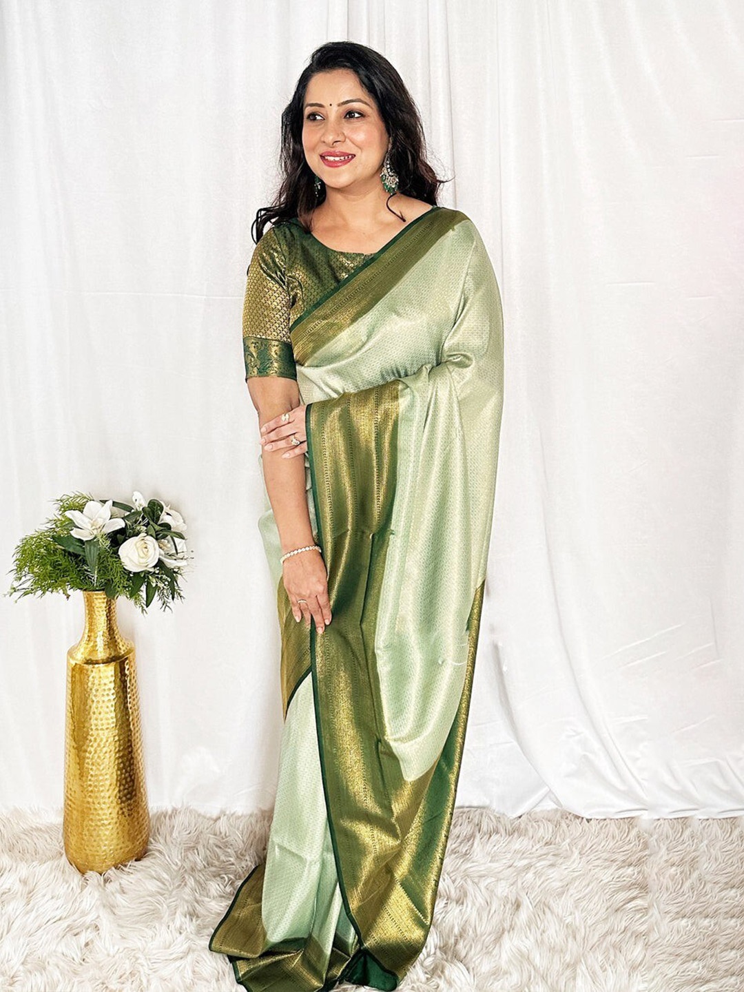 

Quelea Woven Design Zari Pure Silk Kanjeevaram Saree, Sea green