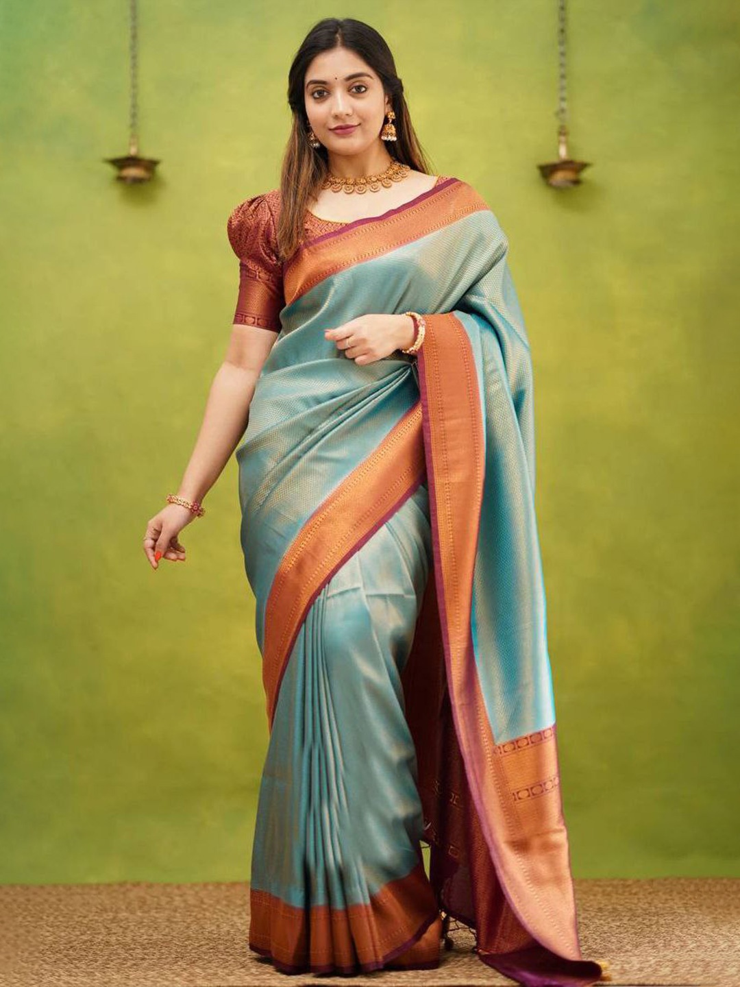 

Quelea Geometric Woven Design Zari Pure Silk Kanjeevaram Saree, Sea green