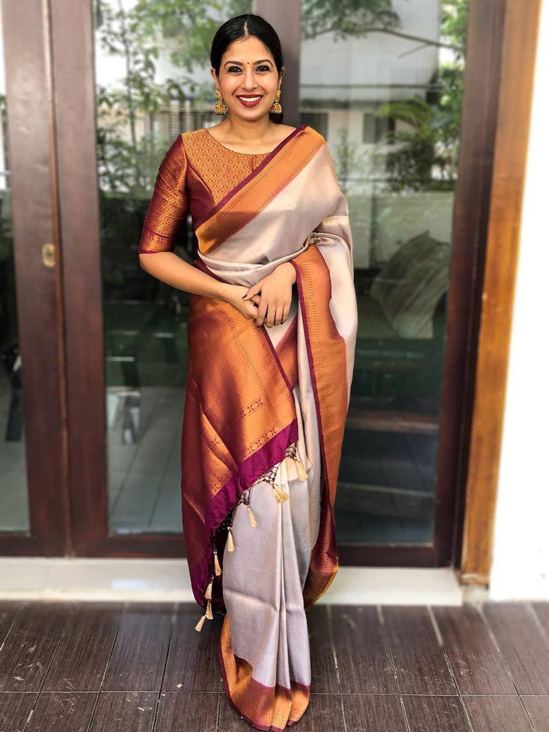 

Quelea Ethnic Motifs Woven Design Zari Pure Silk Kanjeevaram Saree, Cream