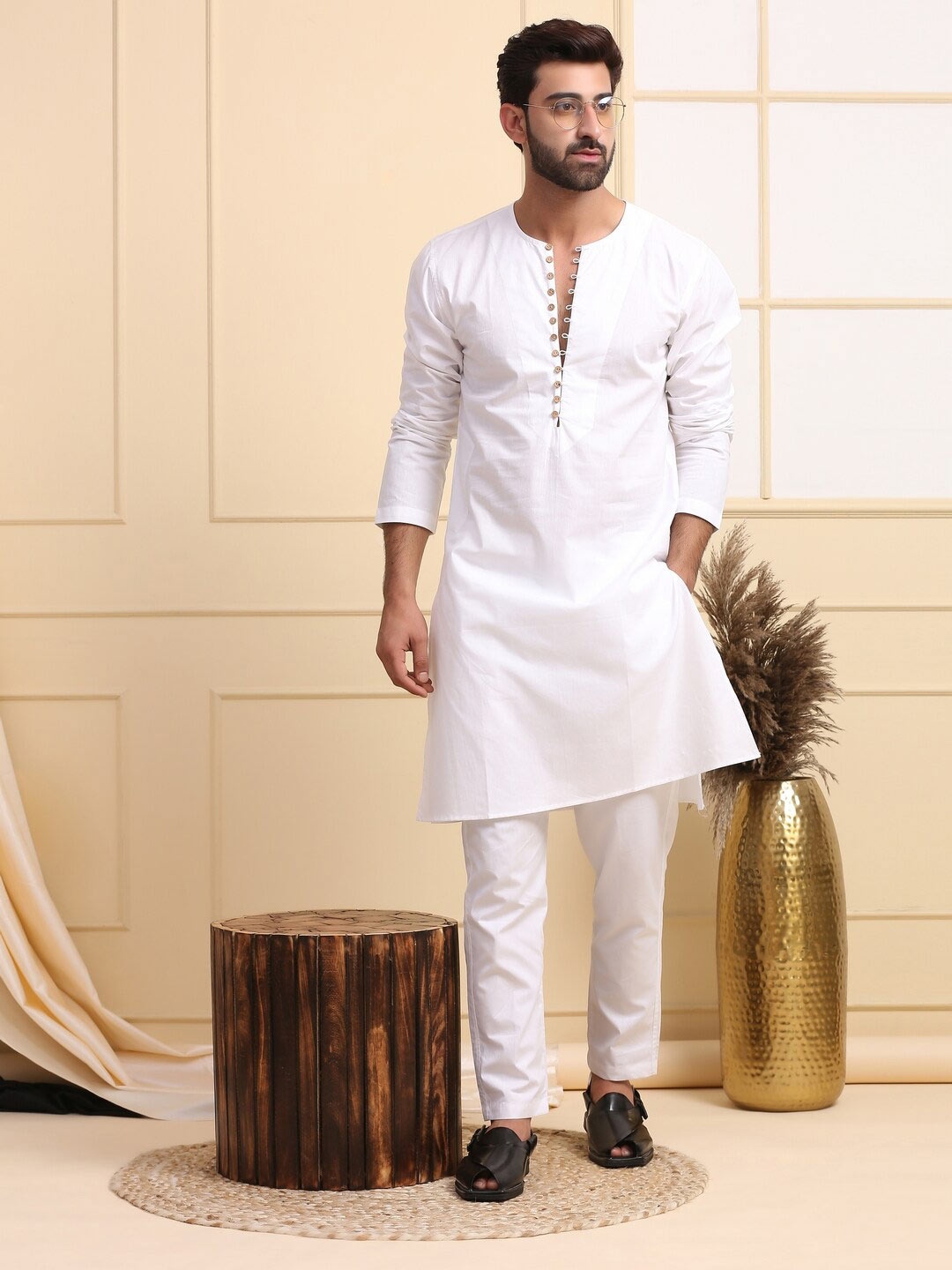 

MIDAV Yoke Design Mirror Work Kurta, White