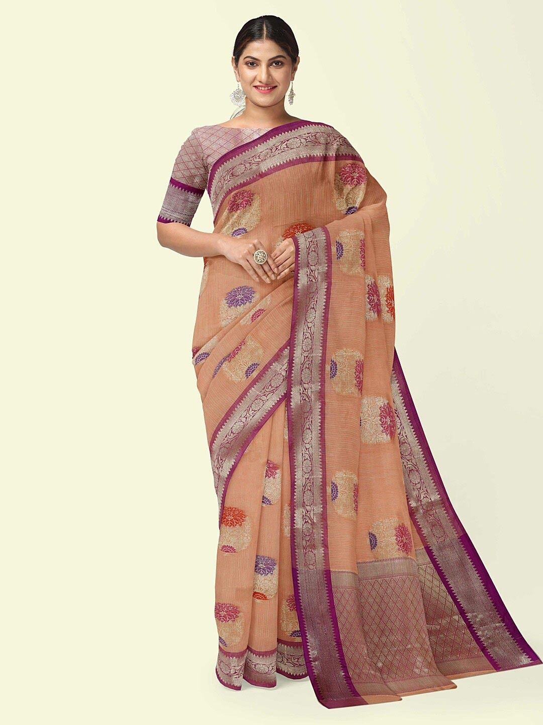

PTIEPL Banarasi Silk Works Floral Zari Banarasi Saree, Peach
